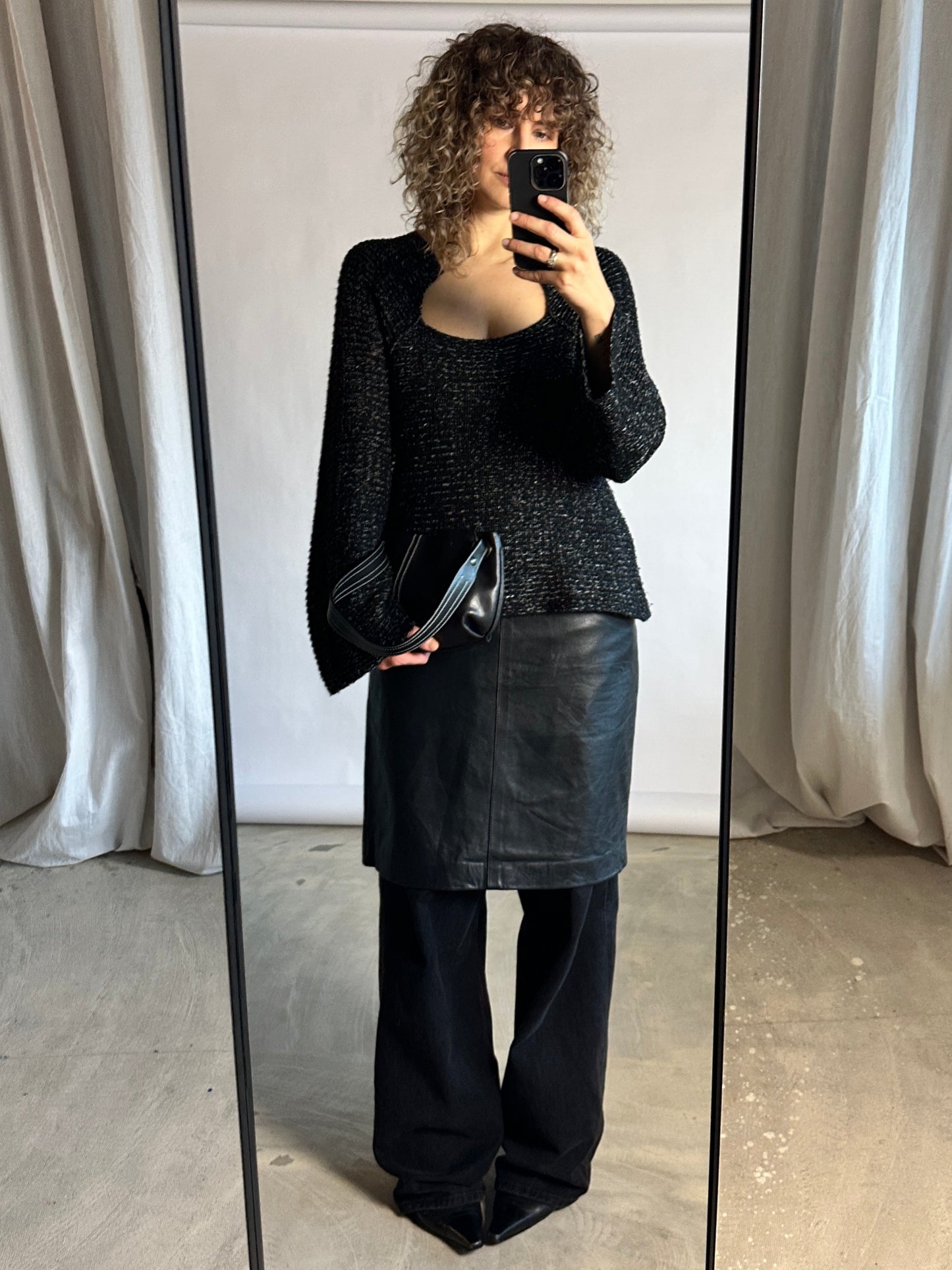 Leather midi skirt | Black