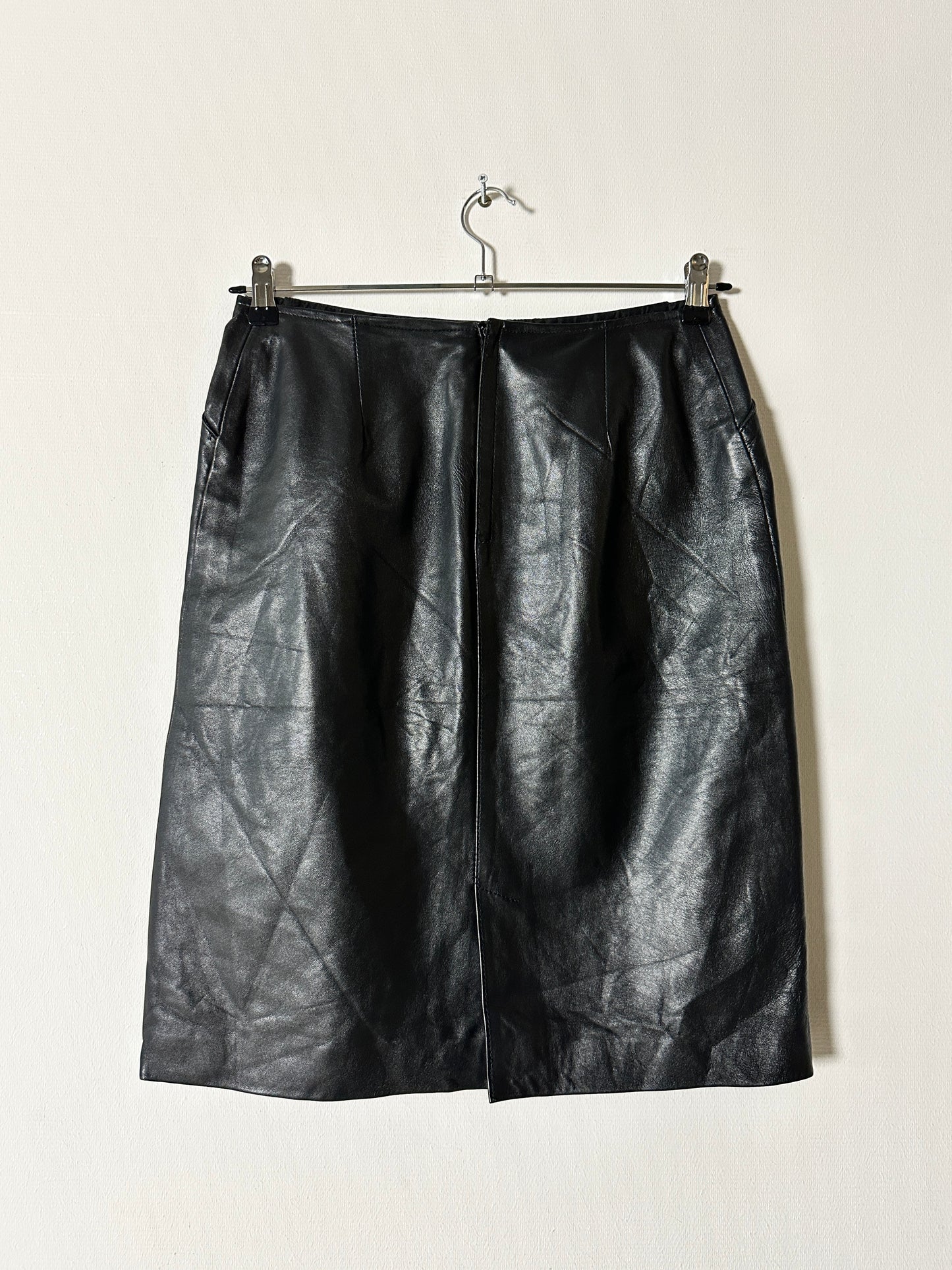 Leather midi skirt | Black