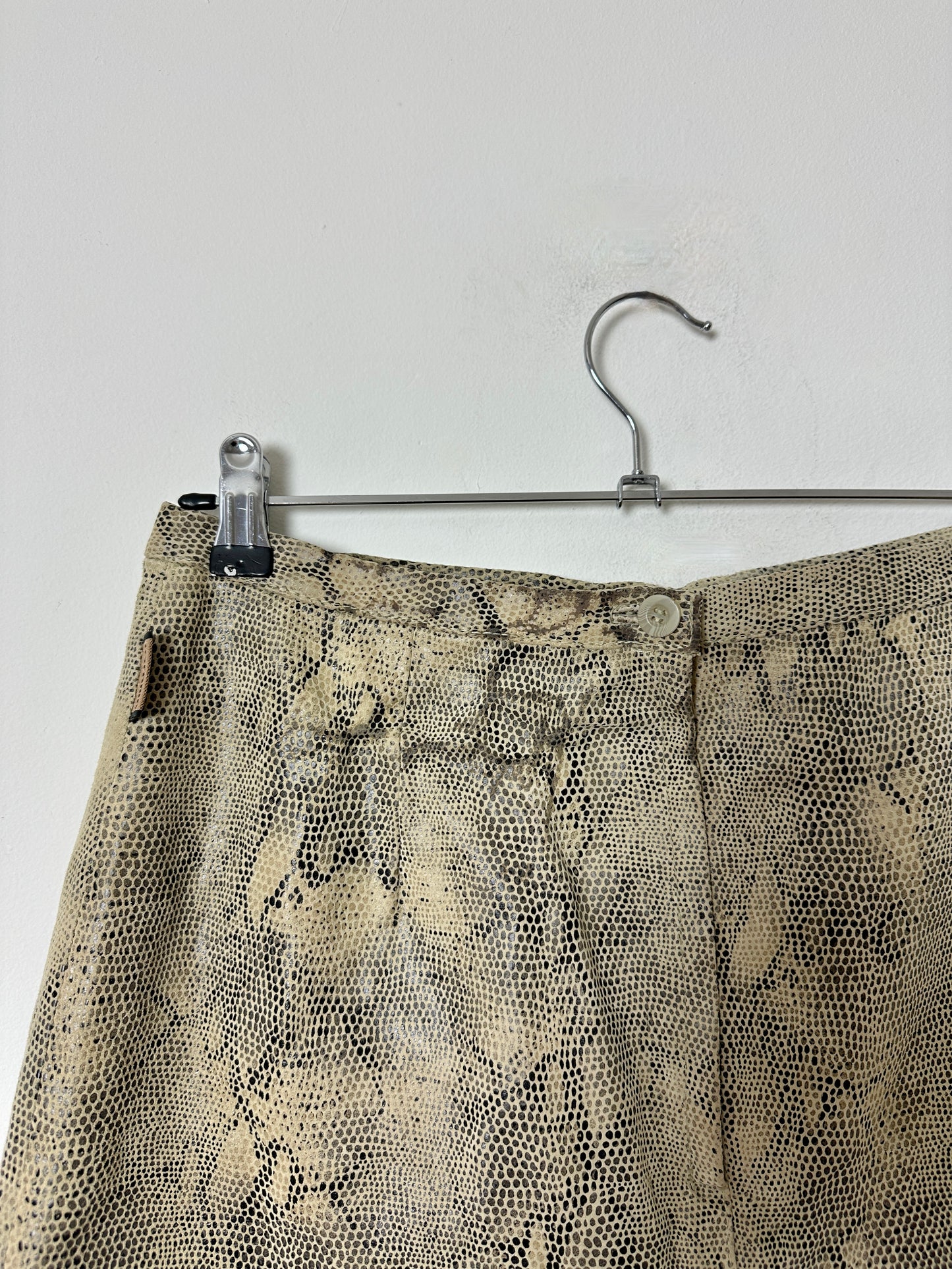 Leather snake fringed skirt | Beige