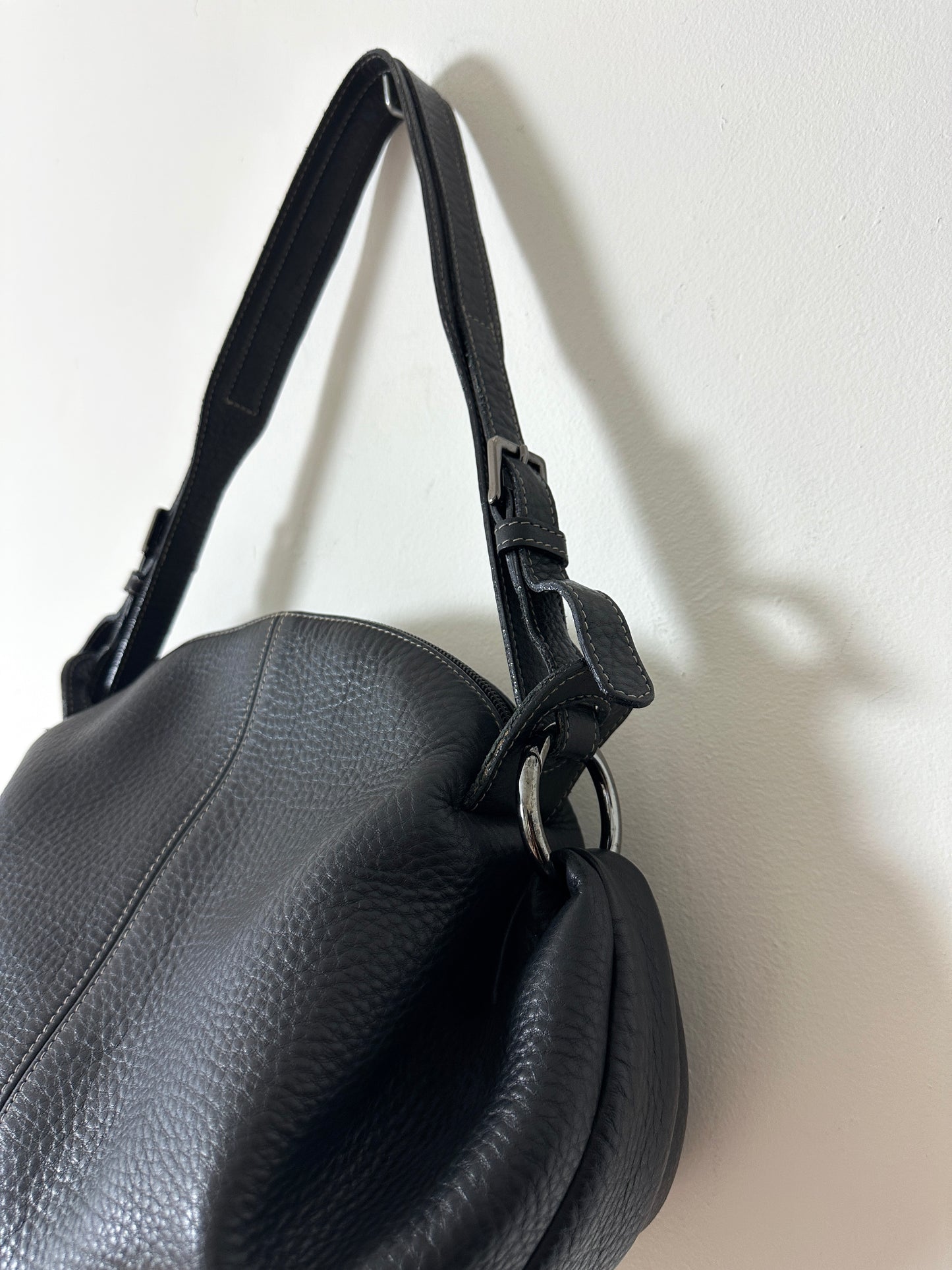 Leather shoulder bag | Black