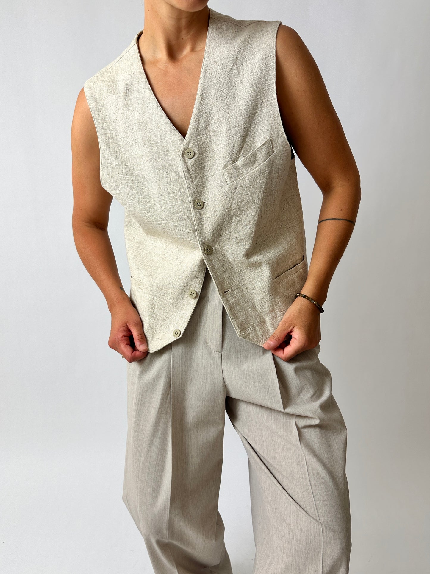Linen vest | Ecru