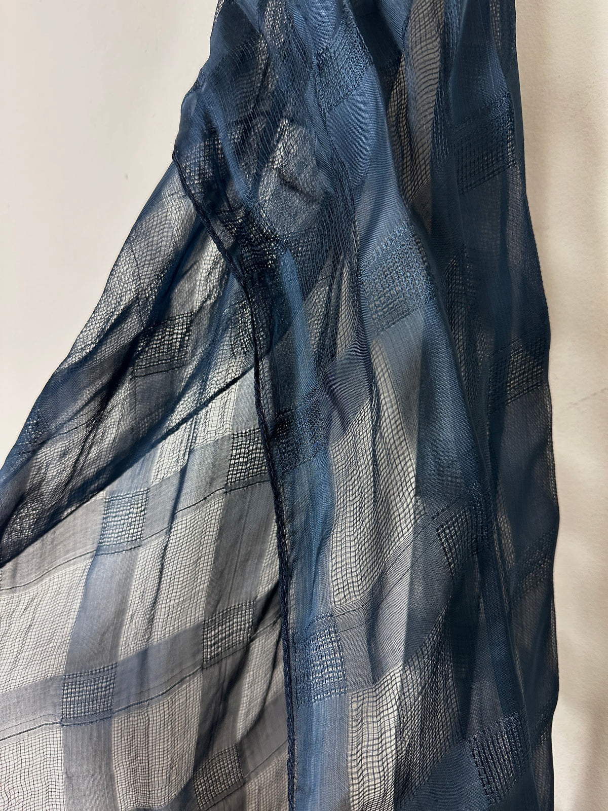 Sheer scarf | Dark blue