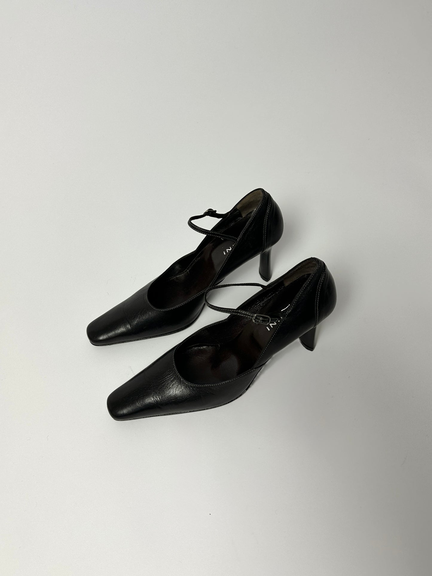 Leather heels | Dark brown