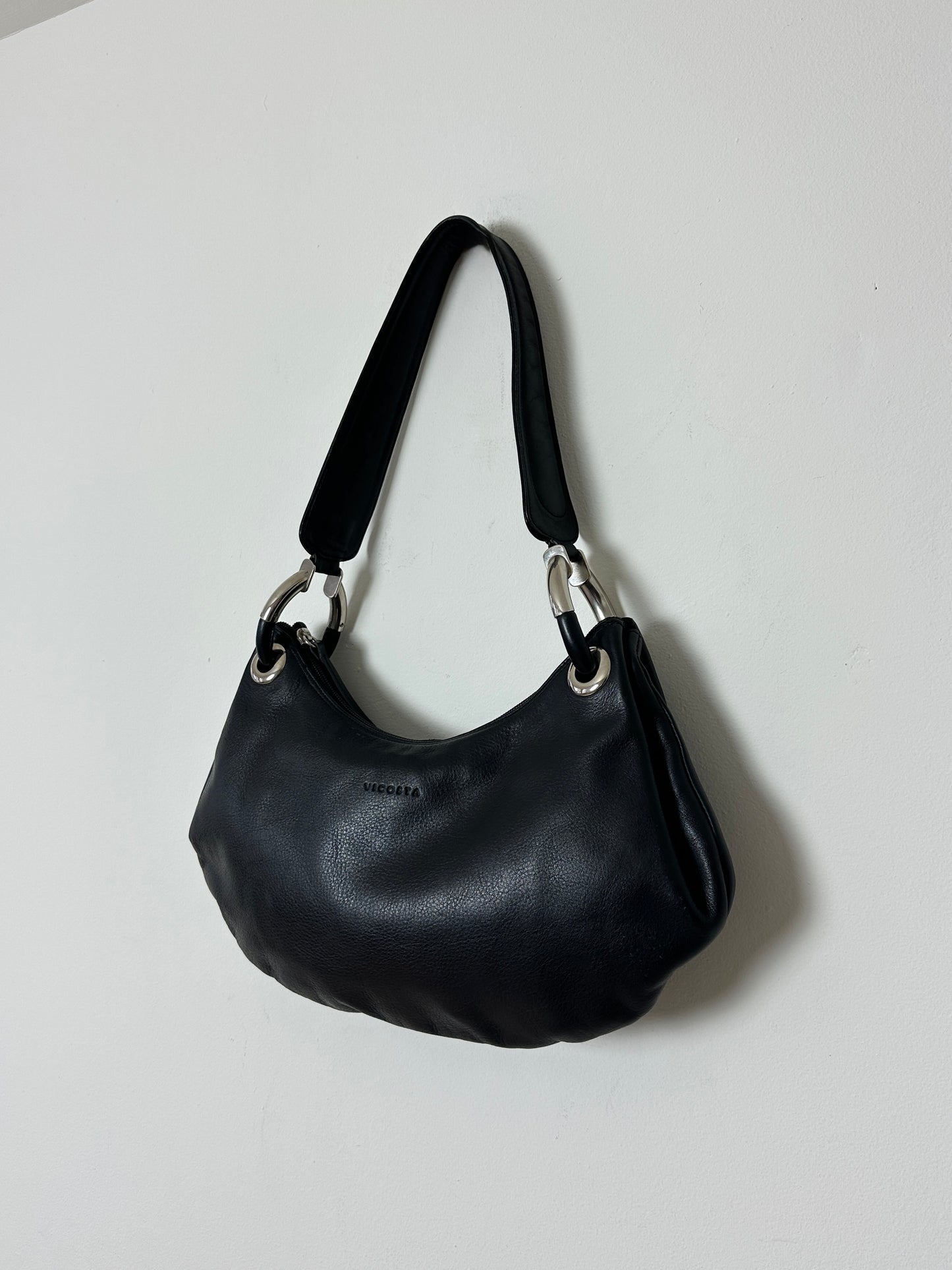 Leather shoulder bag | Black