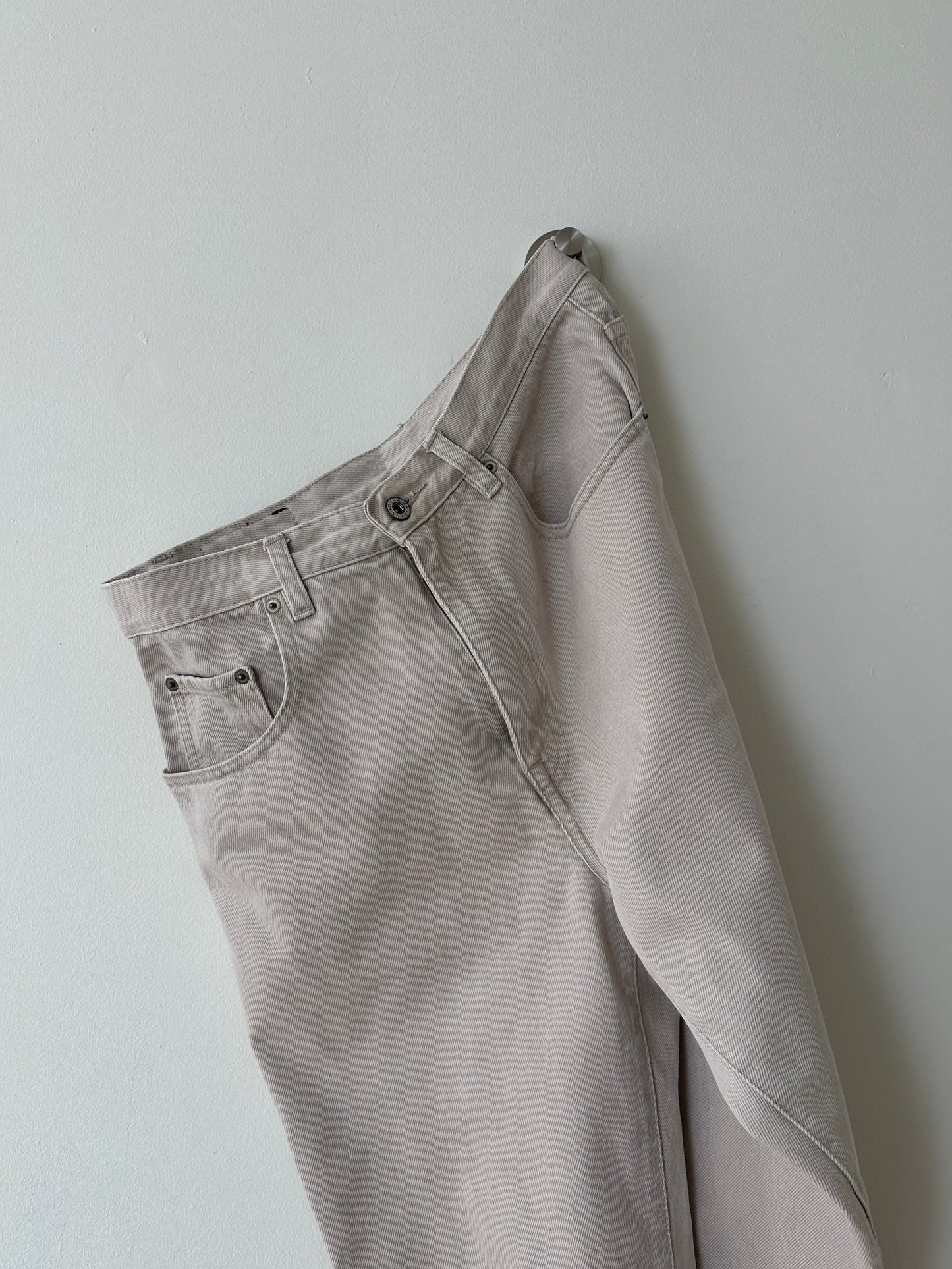 Mid rise denim | Soft ecru