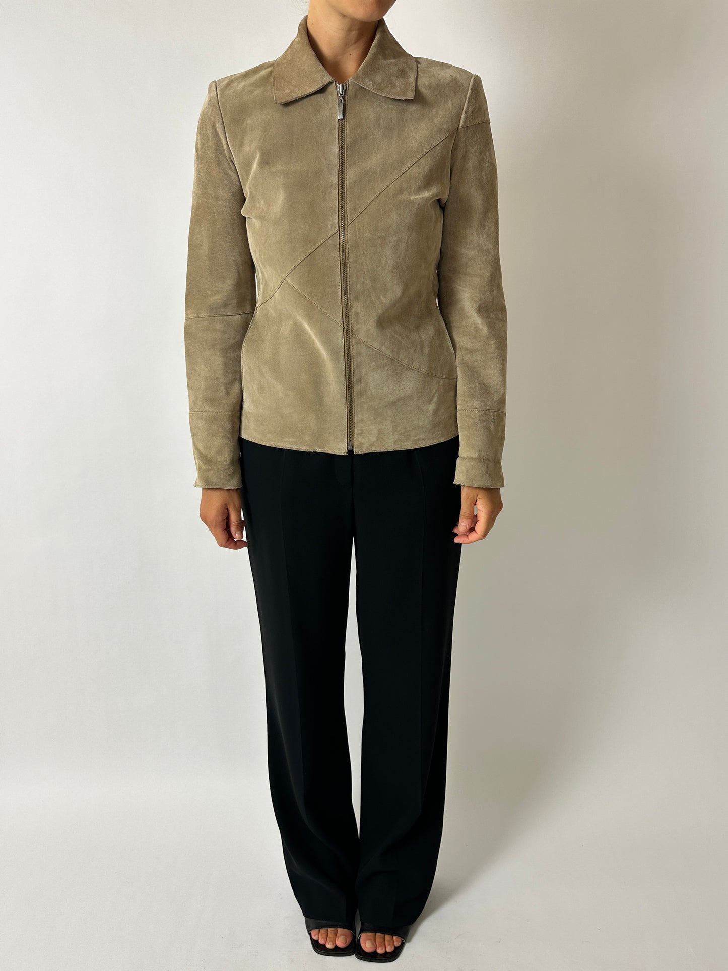 Suede fitted jacket | Stone beige