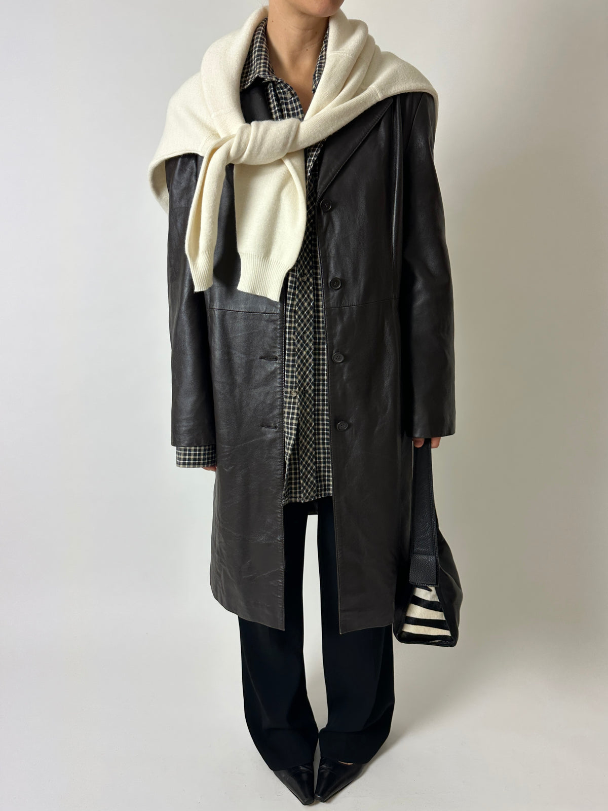 Long leather coat | Dark brown