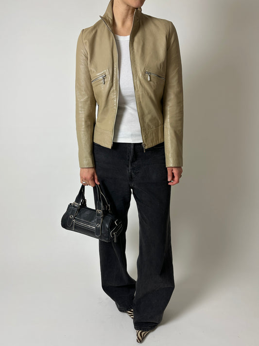 Leather fitted jacket | Soft ecru