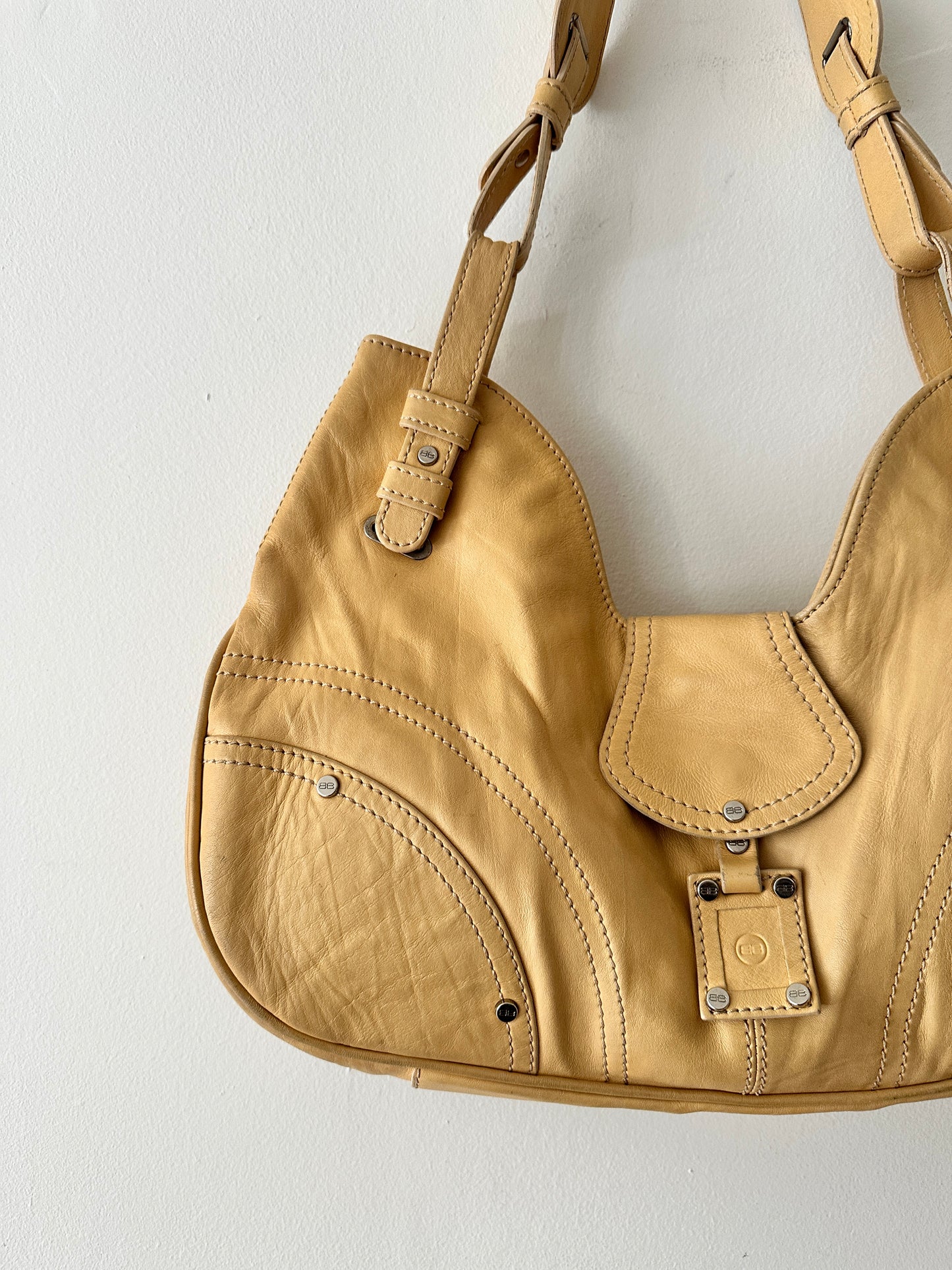 Balenciaga shoulder bag | Butter beige
