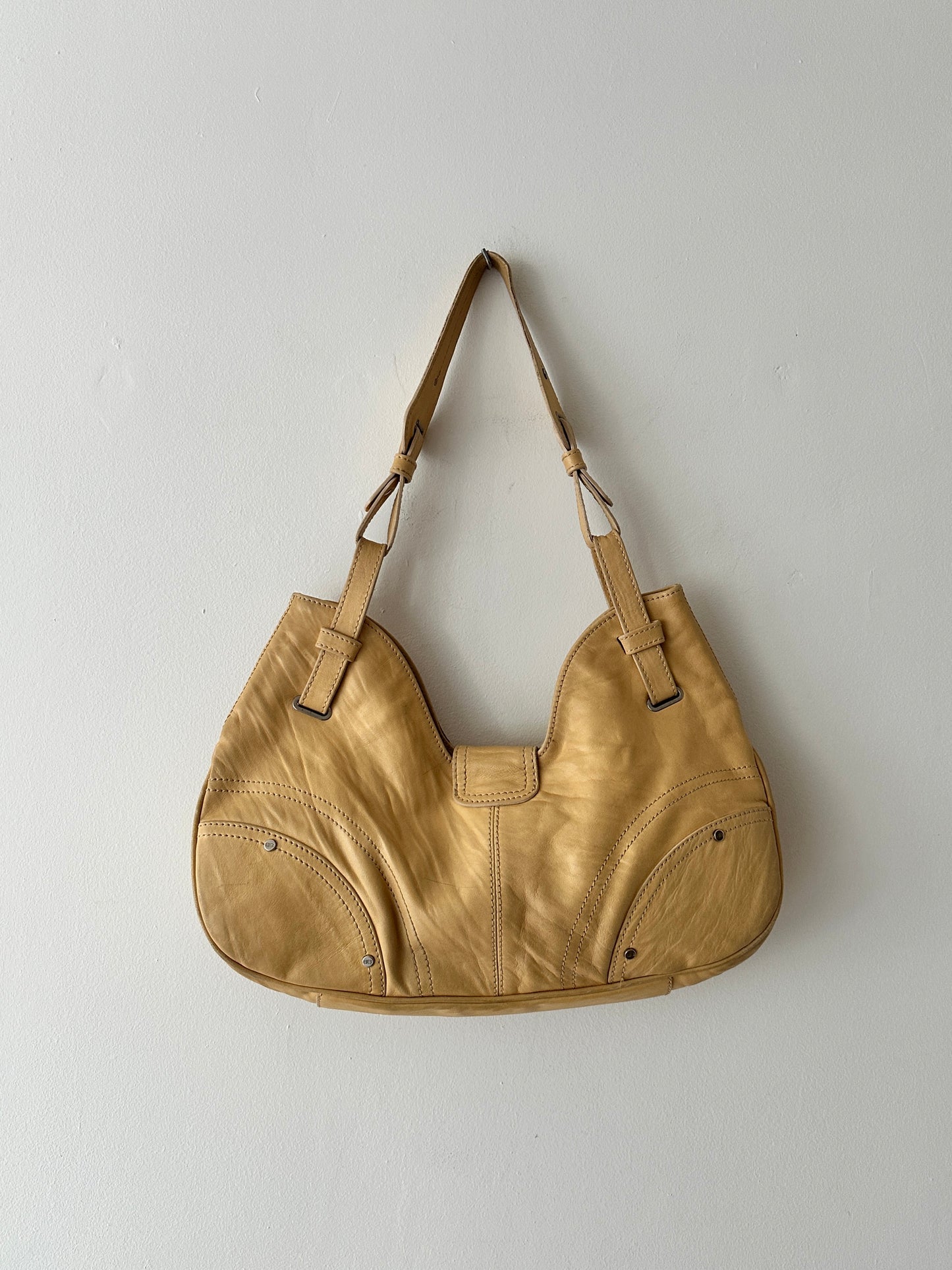 Balenciaga shoulder bag | Butter beige