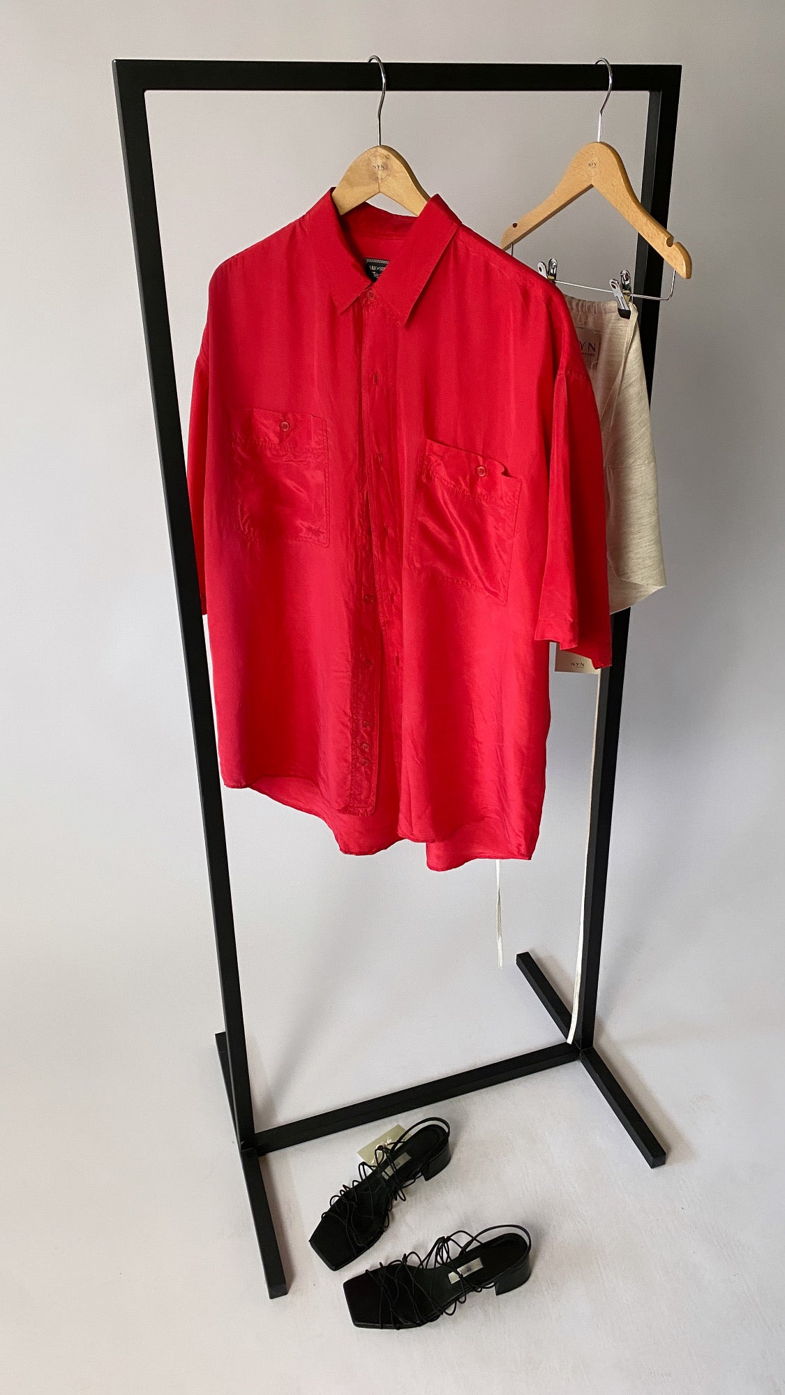 Silk shirt red