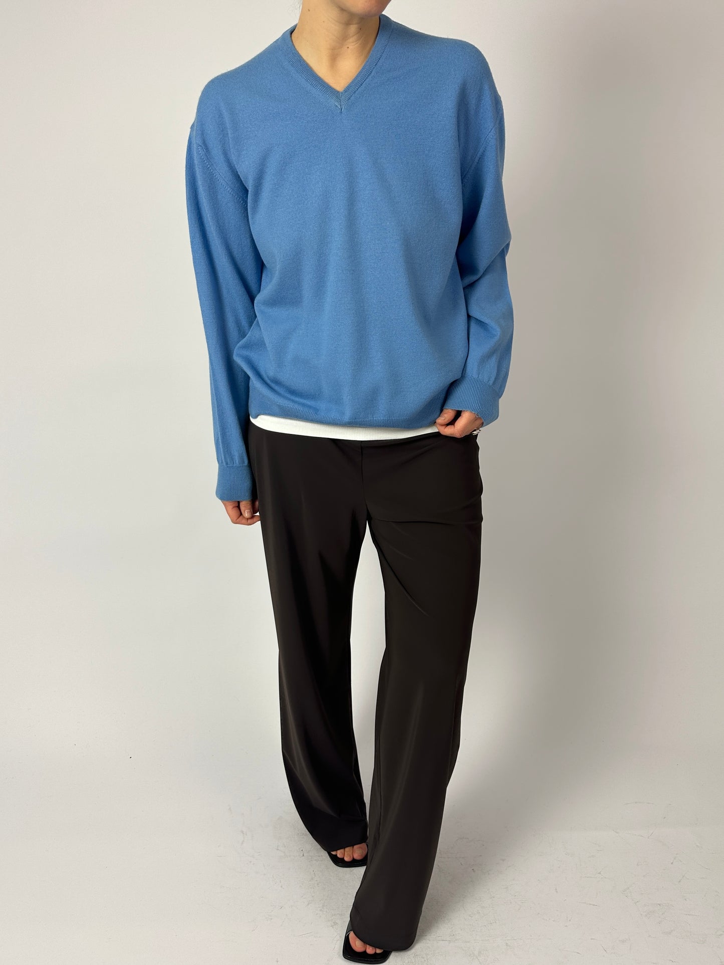 Wool blend v-neck sweater | Light Blue