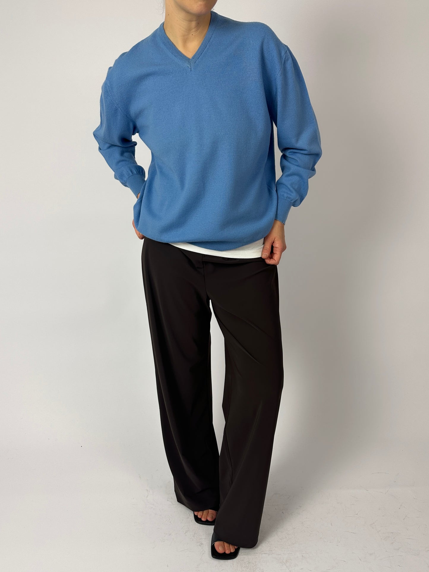 Wool blend v-neck sweater | Light Blue