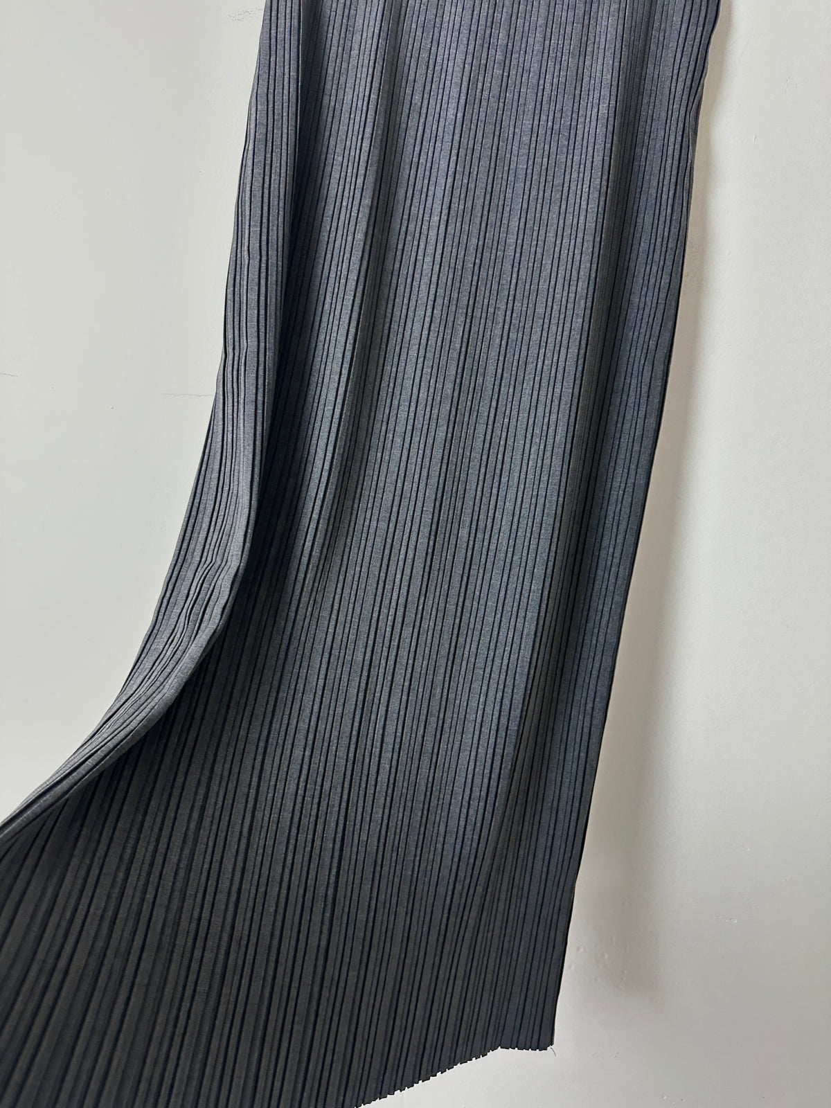 Pleated maxi skirt | Grey