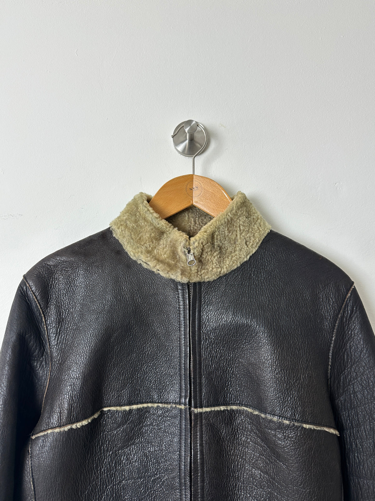 Fitted shearling jacket | Dark brown