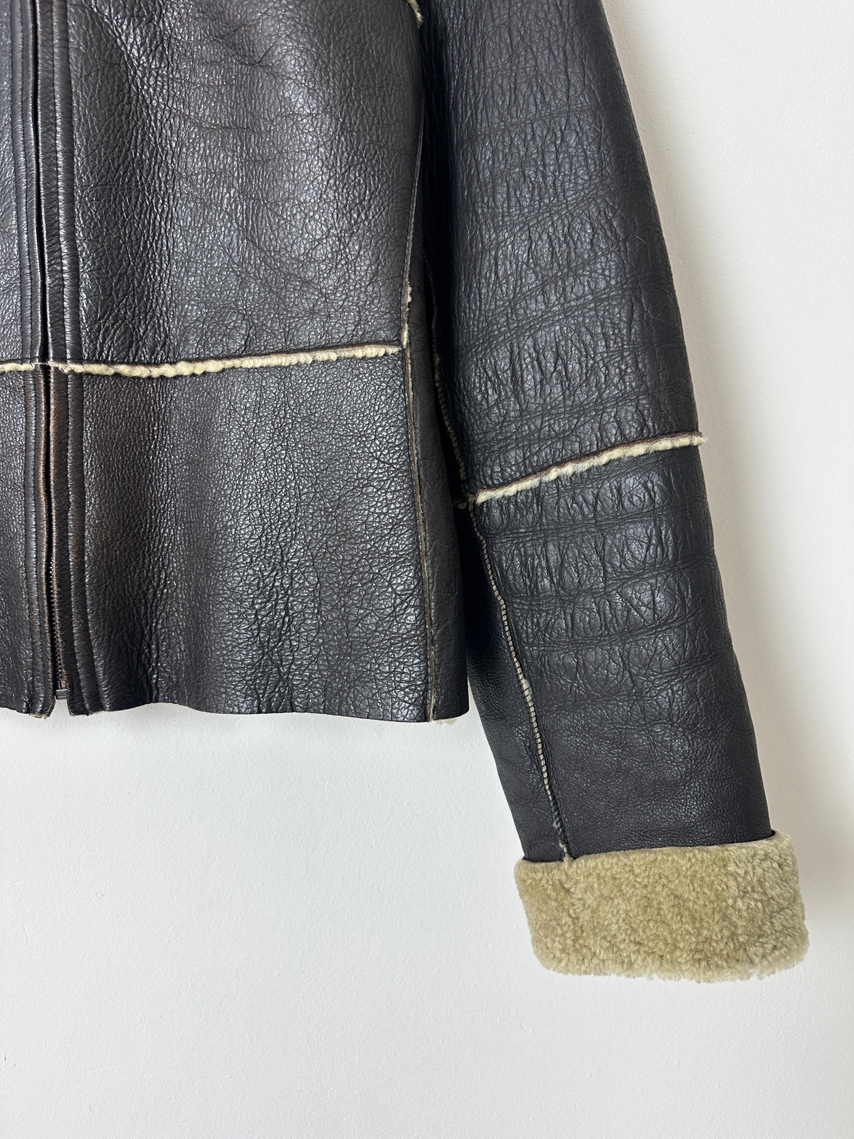Fitted shearling jacket | Dark brown
