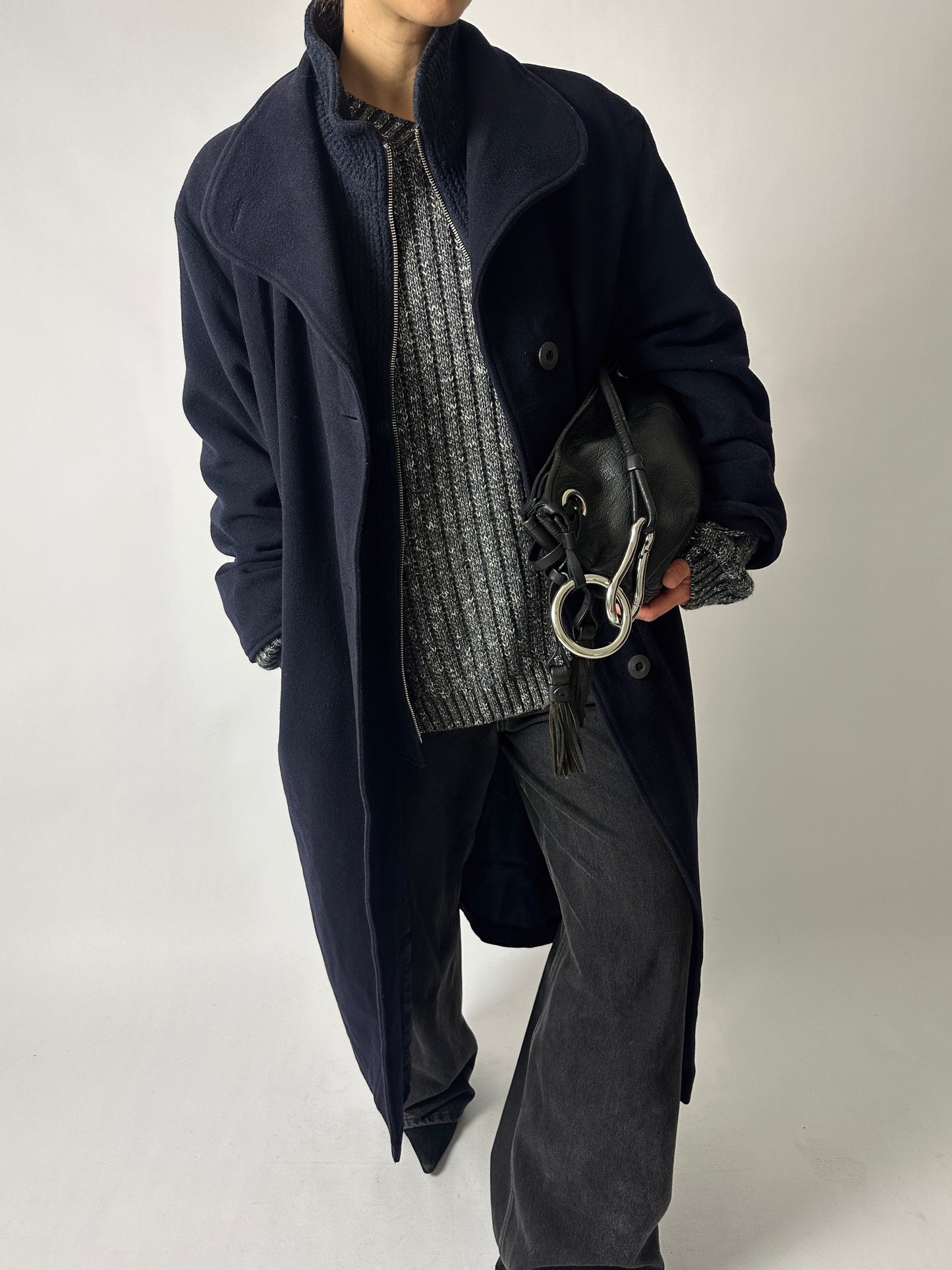 Chucky v-neck sweater | Black / white