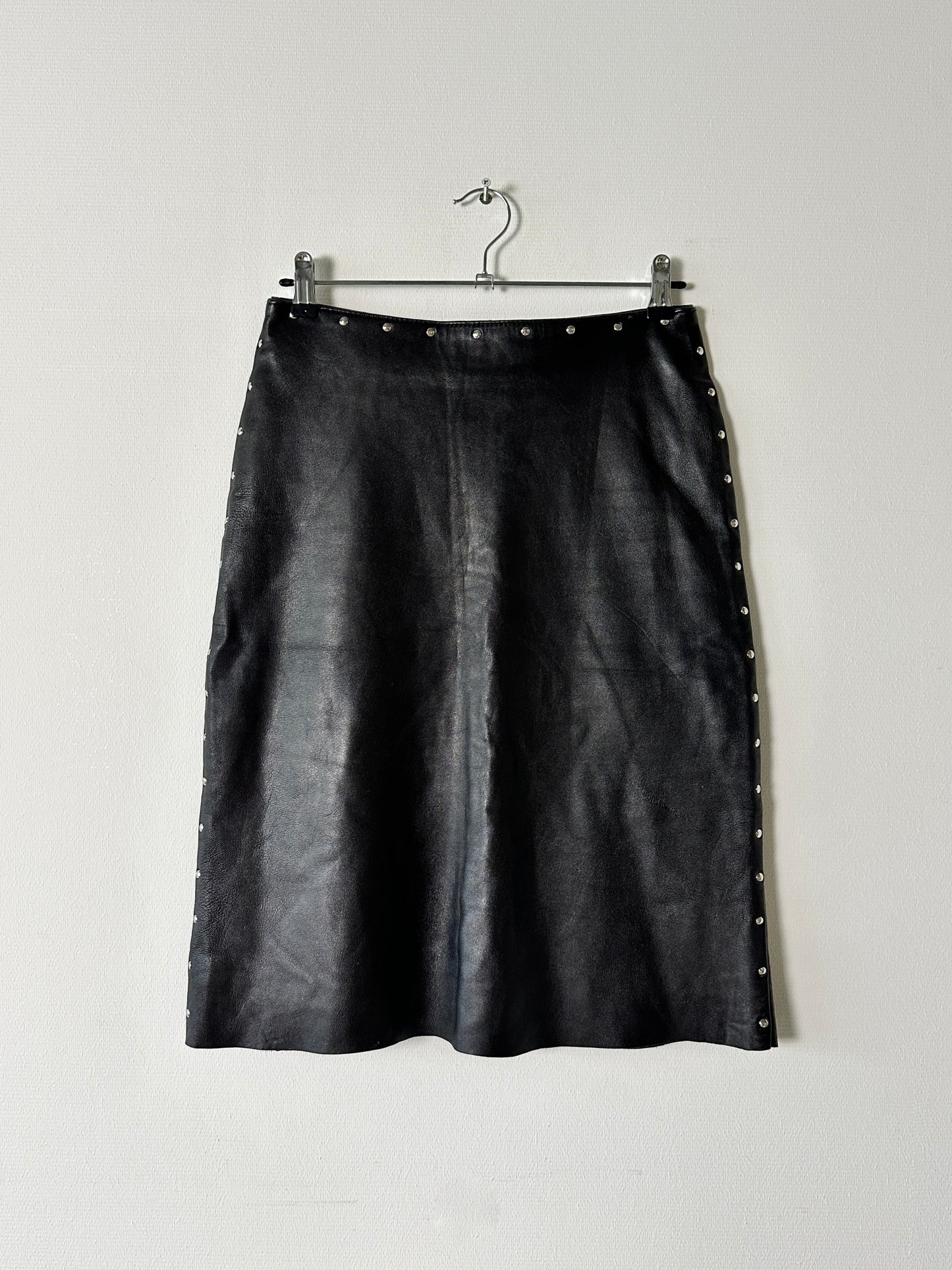 Leather midi skirt | Black