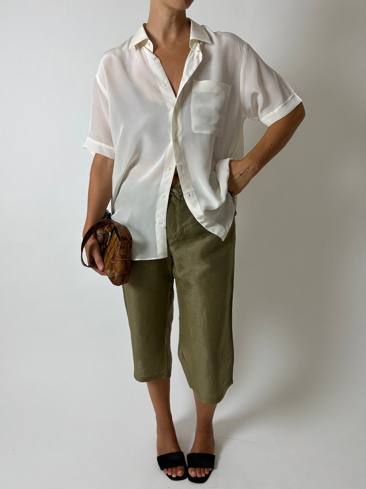 Capri trousers | Olive green