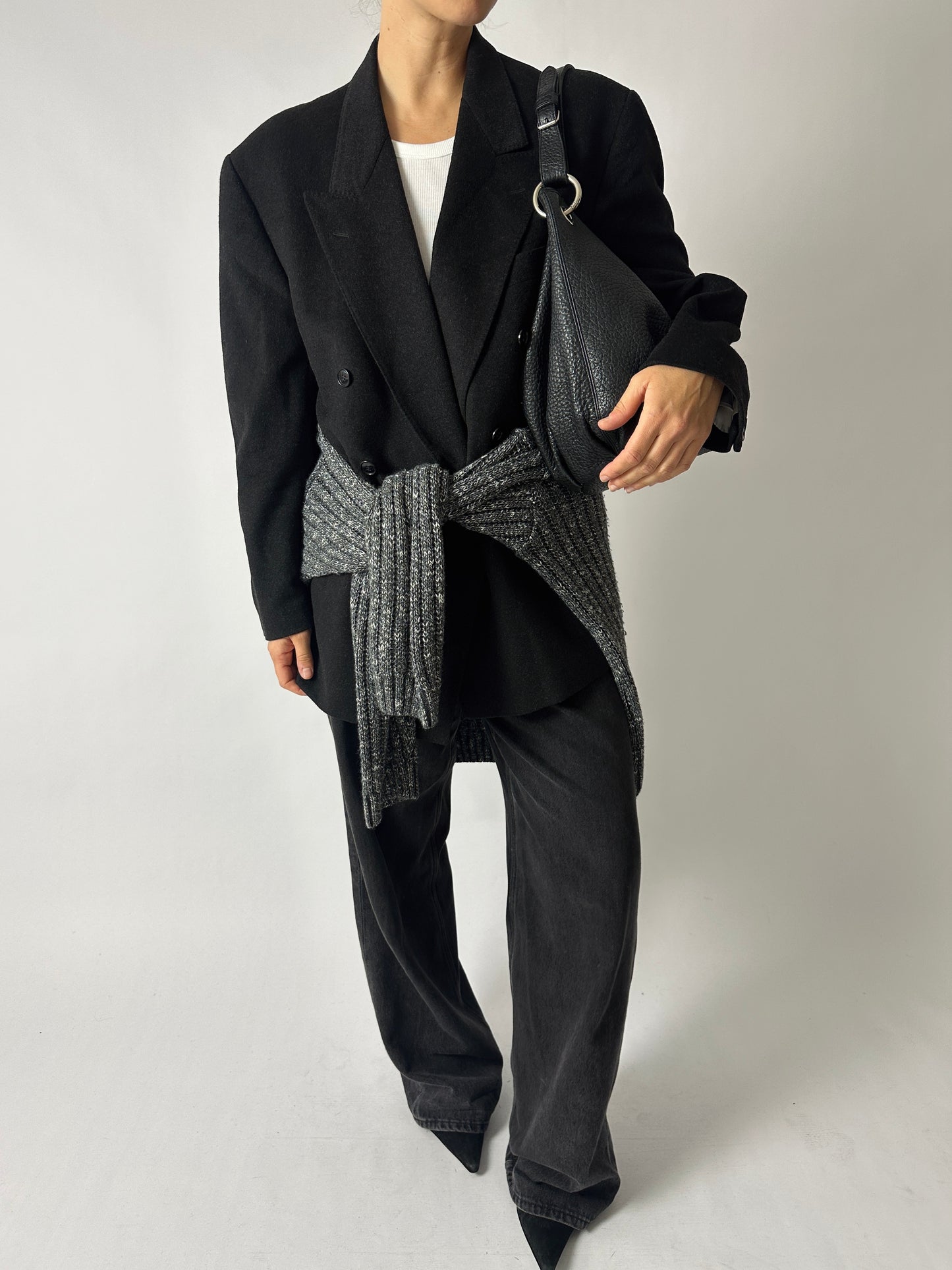 Chucky v-neck sweater | Black / white