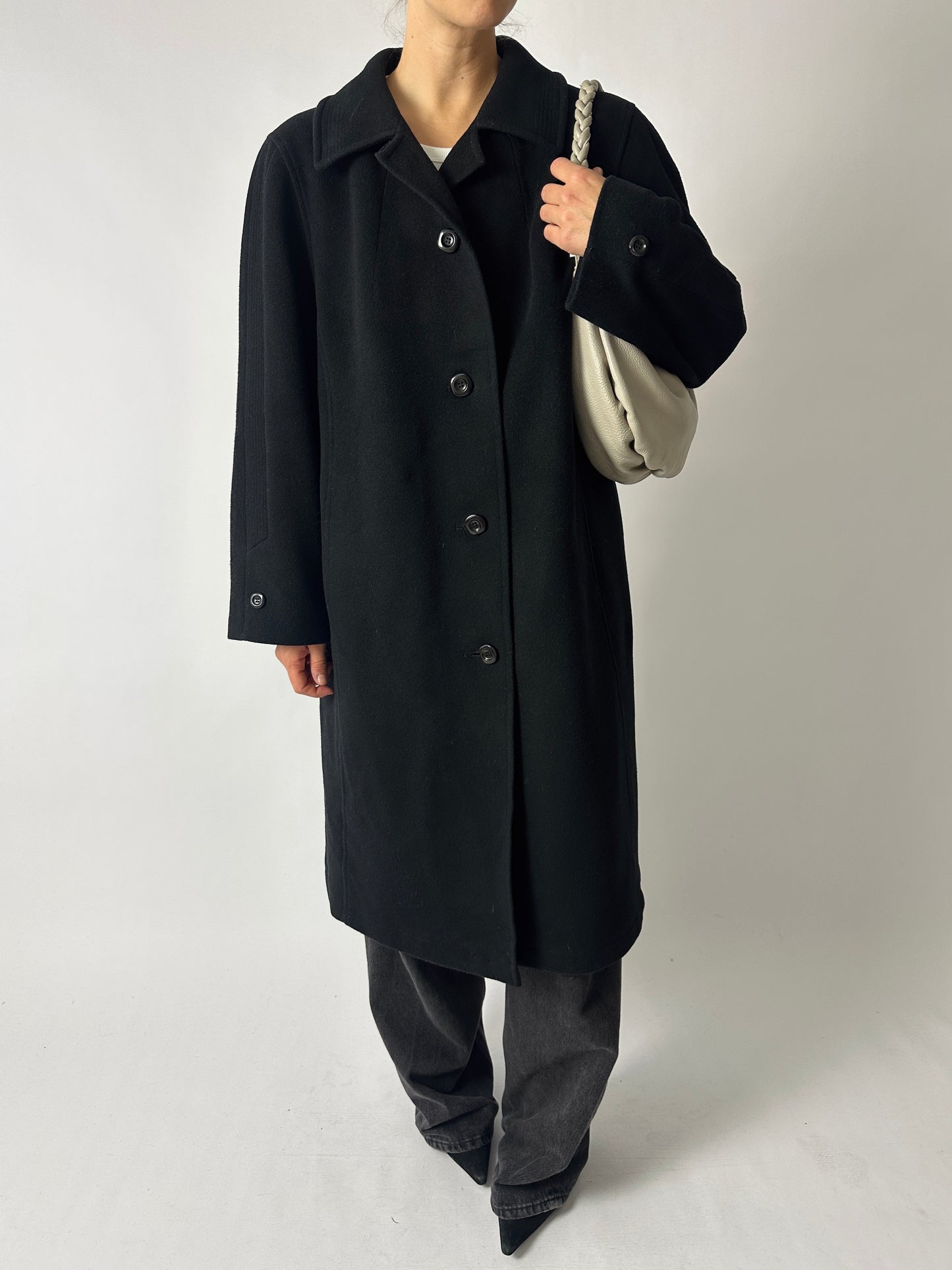 Leather shoulder bag | Stone