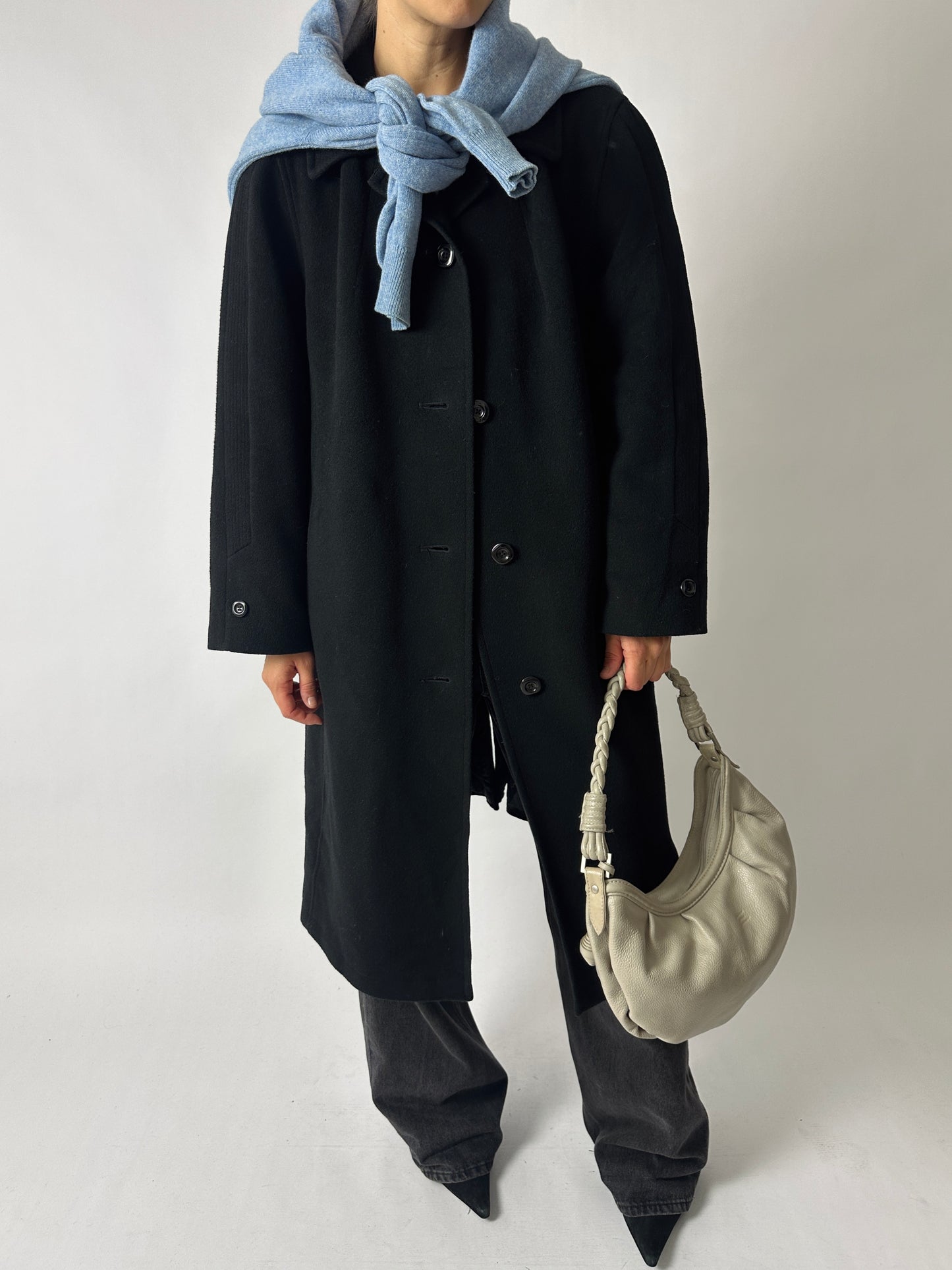 Leather shoulder bag | Stone