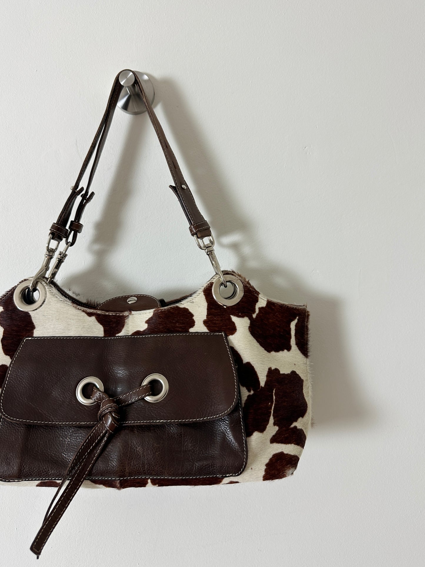 Cow leather shoulder bag | Brown