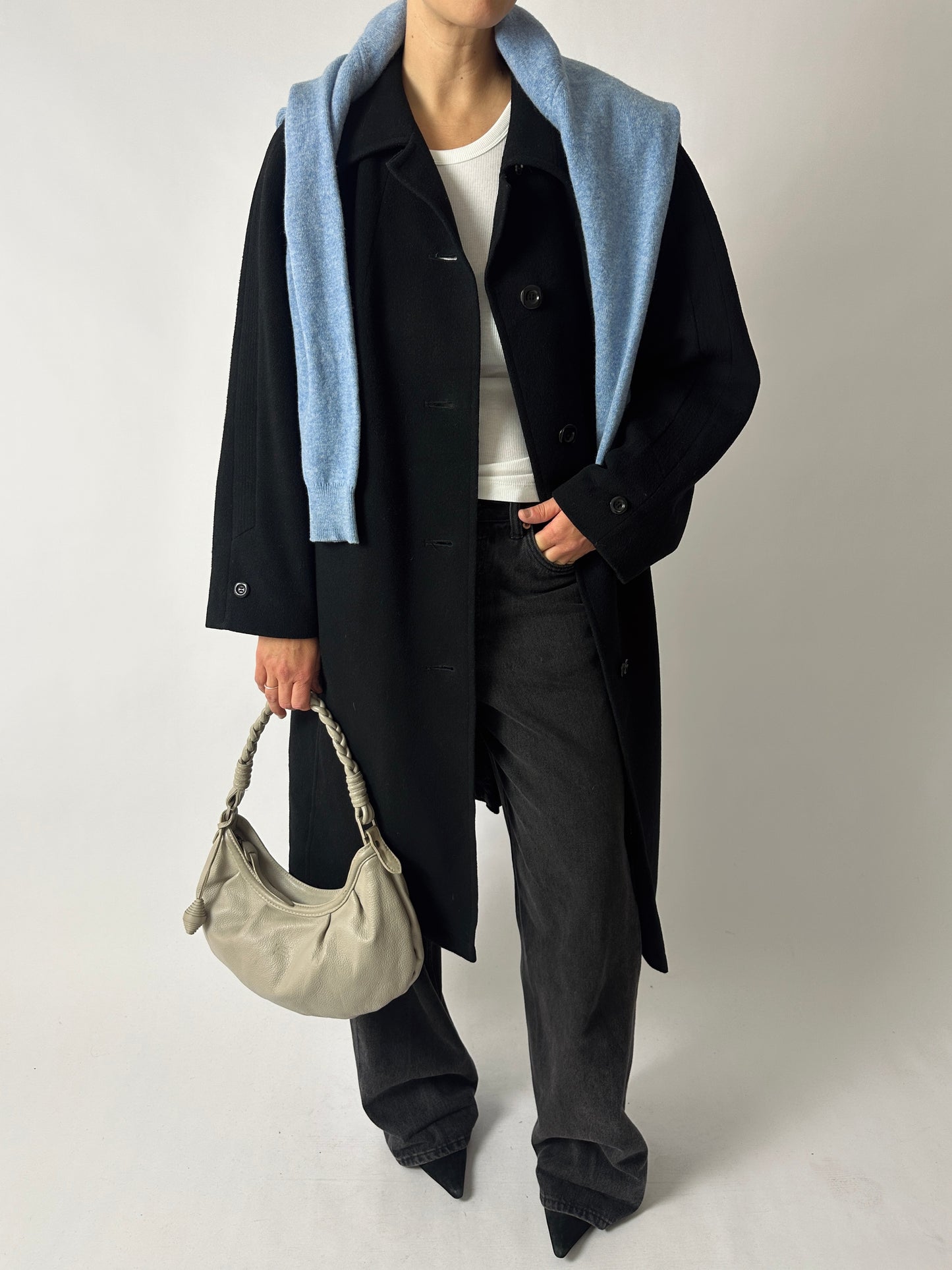 Leather shoulder bag | Stone