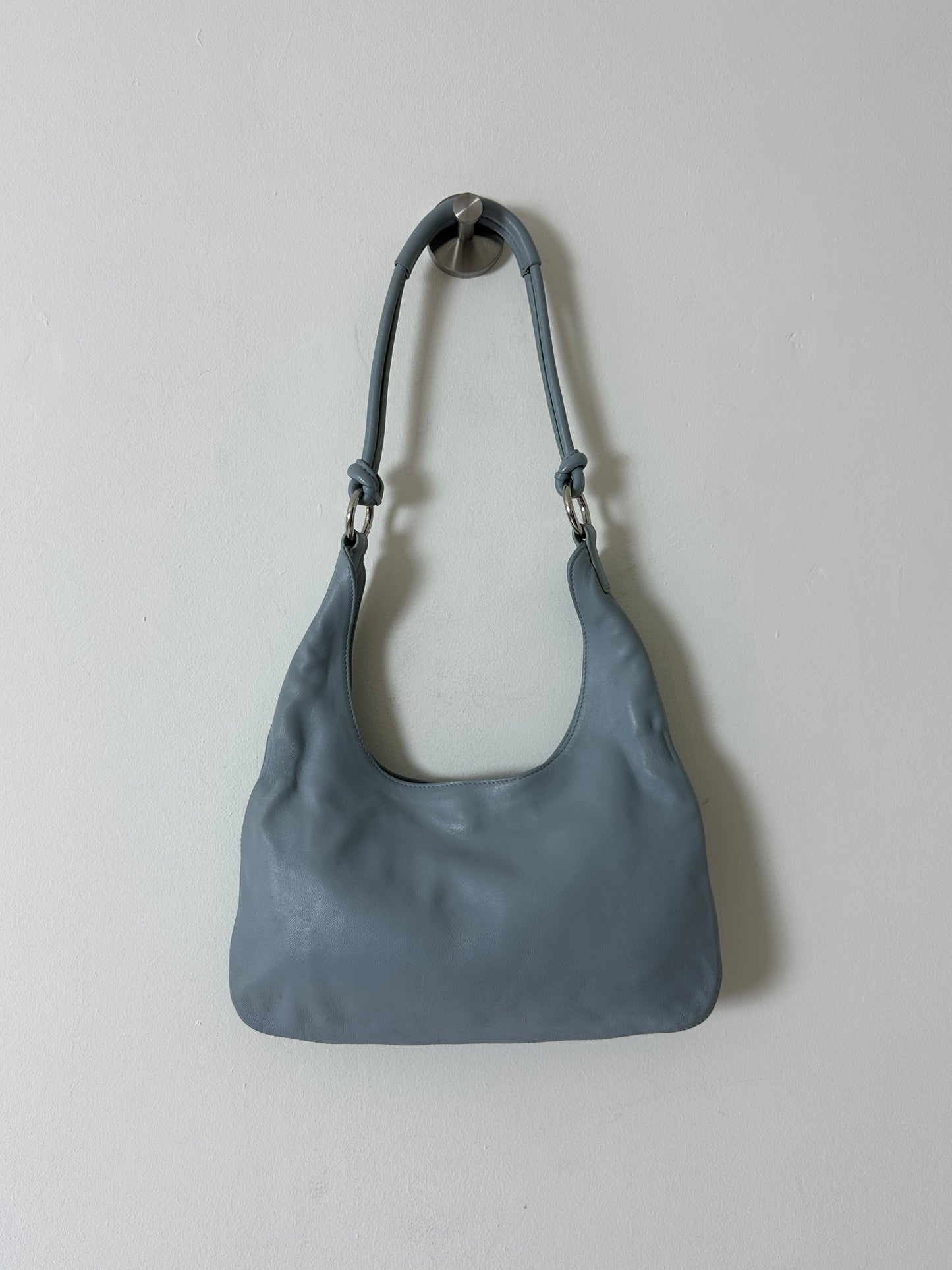 Leather shoulder bag | Ice blue