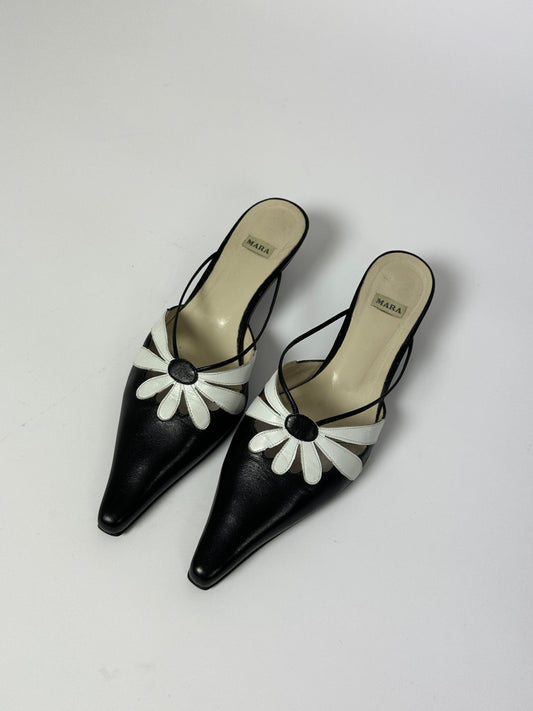 Leather flower detail mules | Black