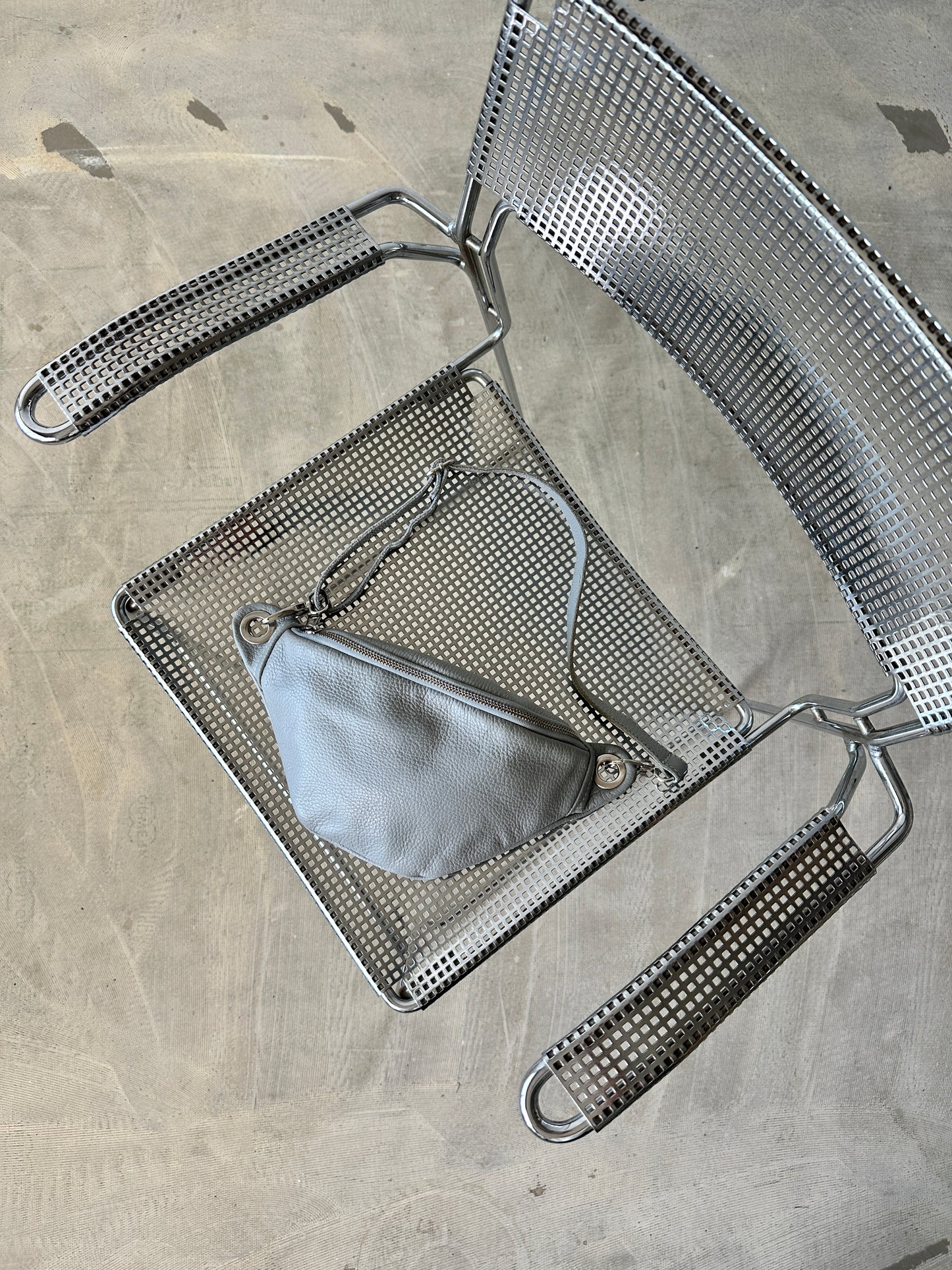Leather belt bag | Soft grey