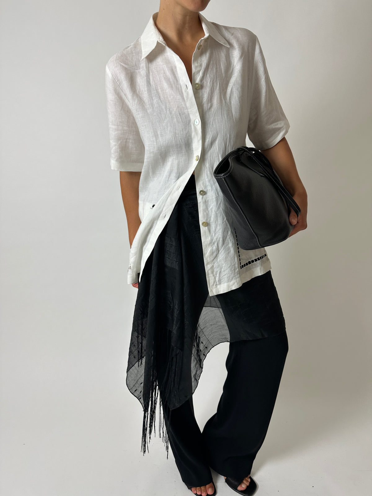 Fringed sheer scarf | Black