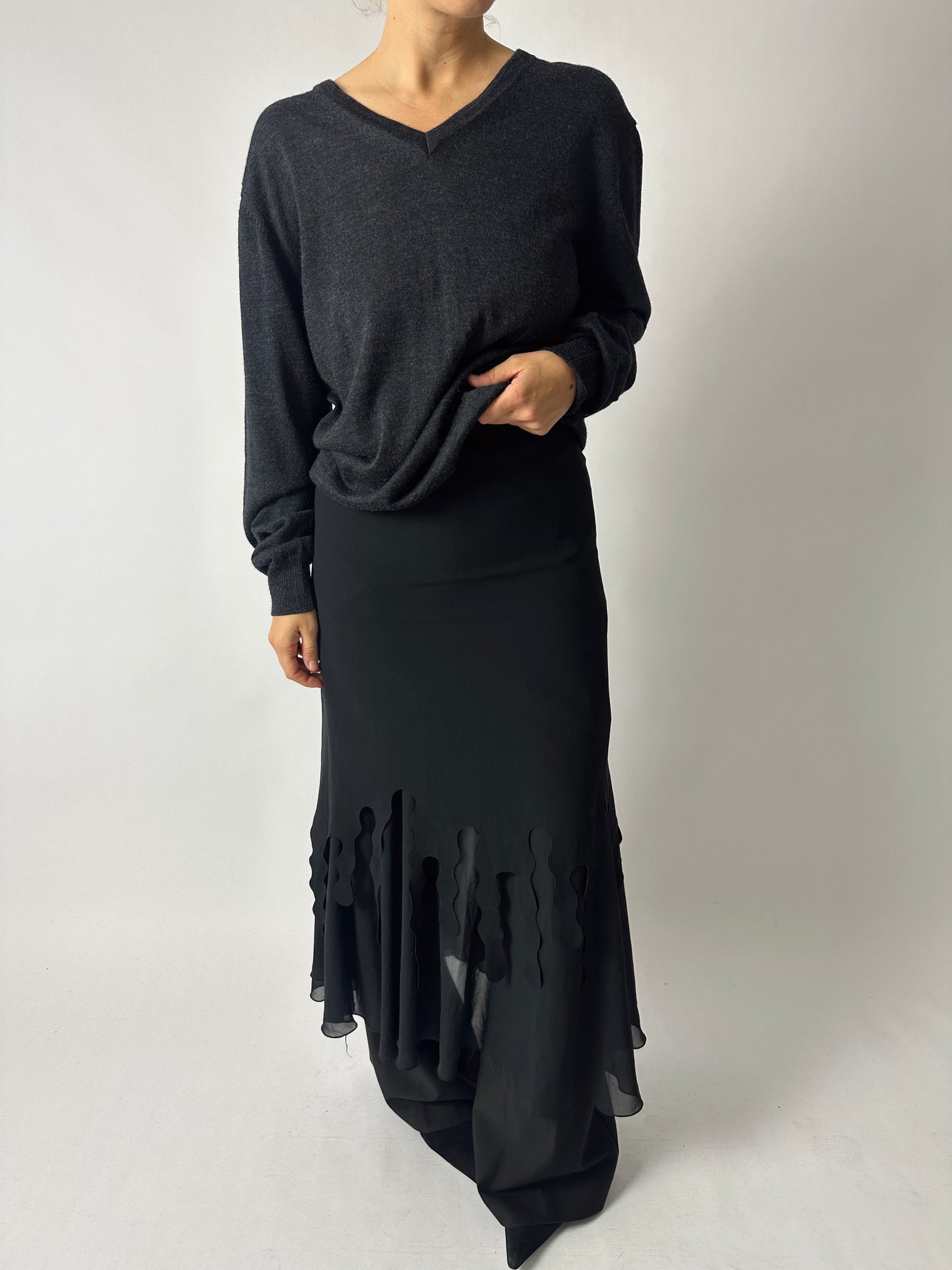 V-neck wool blend jumper | Dark grey