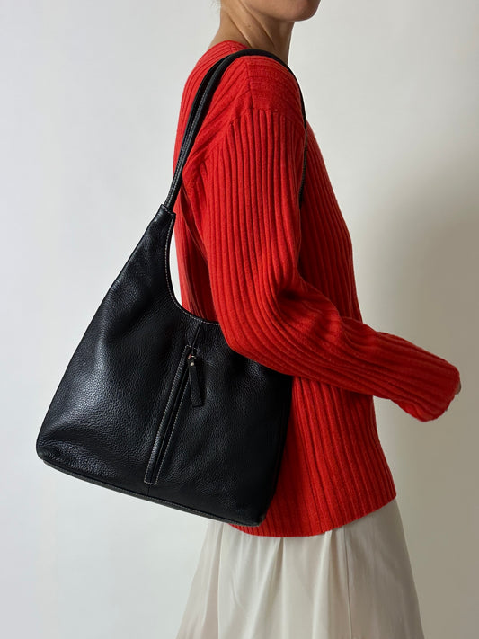 Leather triangle tote bag | Black