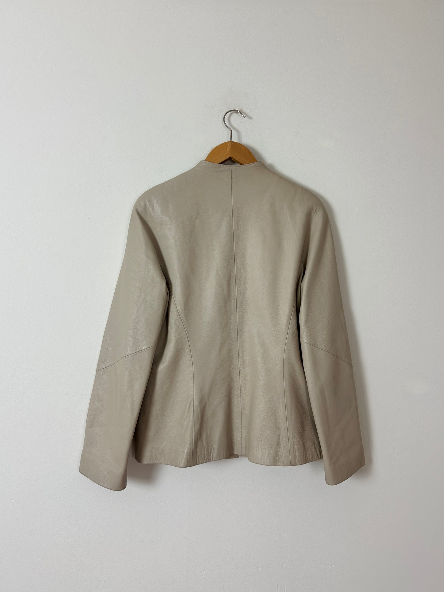 Leather fitted jacket | Stone