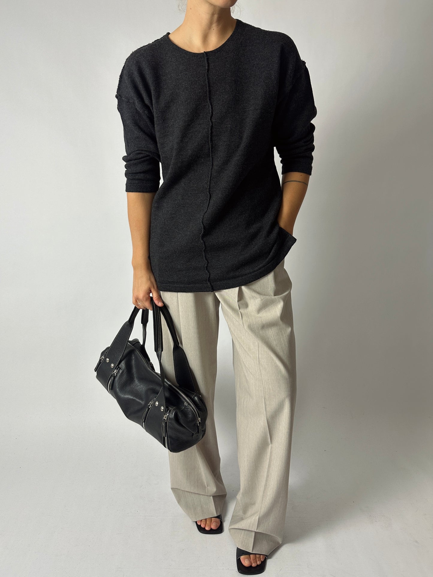 Wool jumper | Dark grey