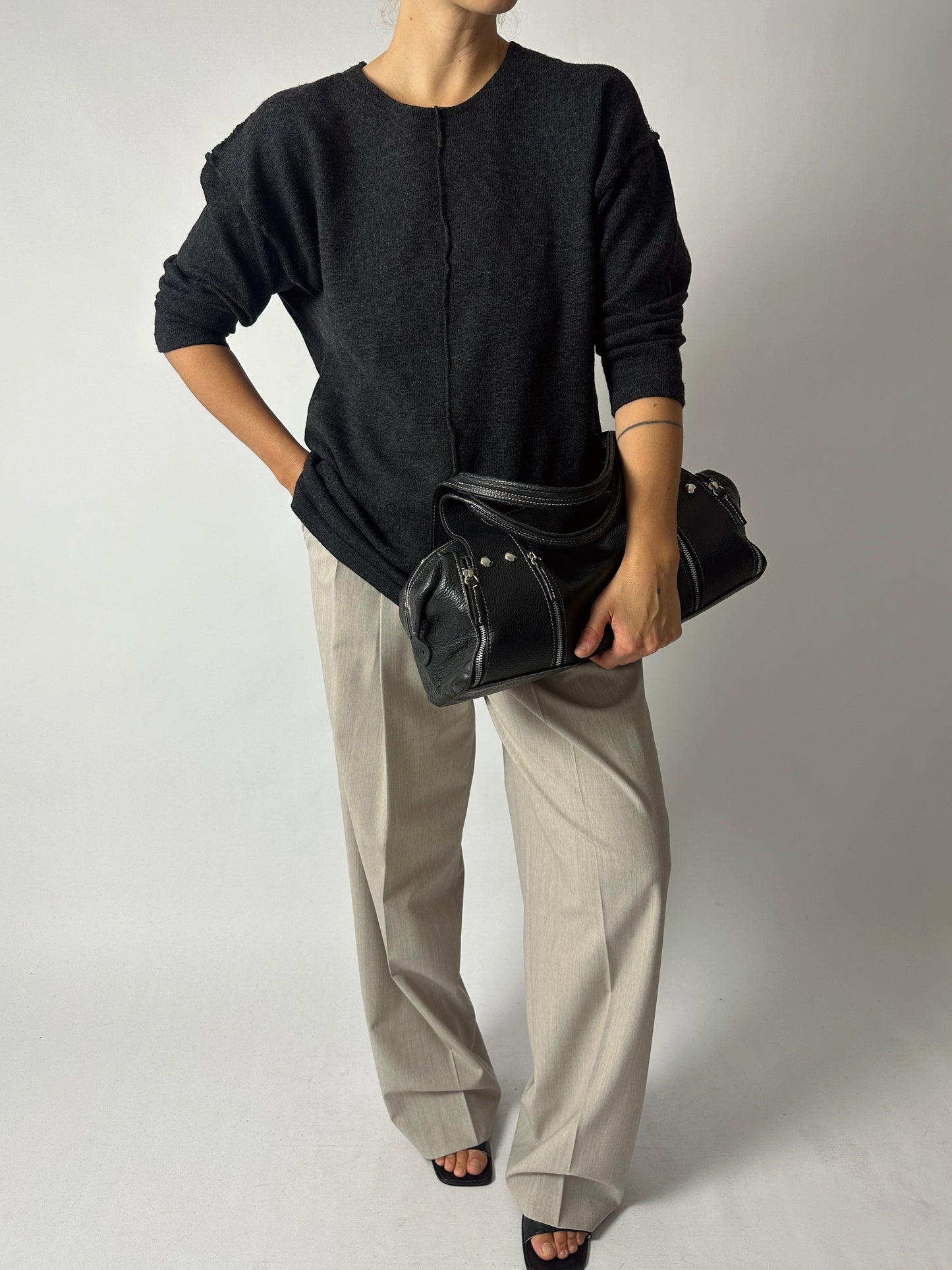 Wool jumper | Dark grey