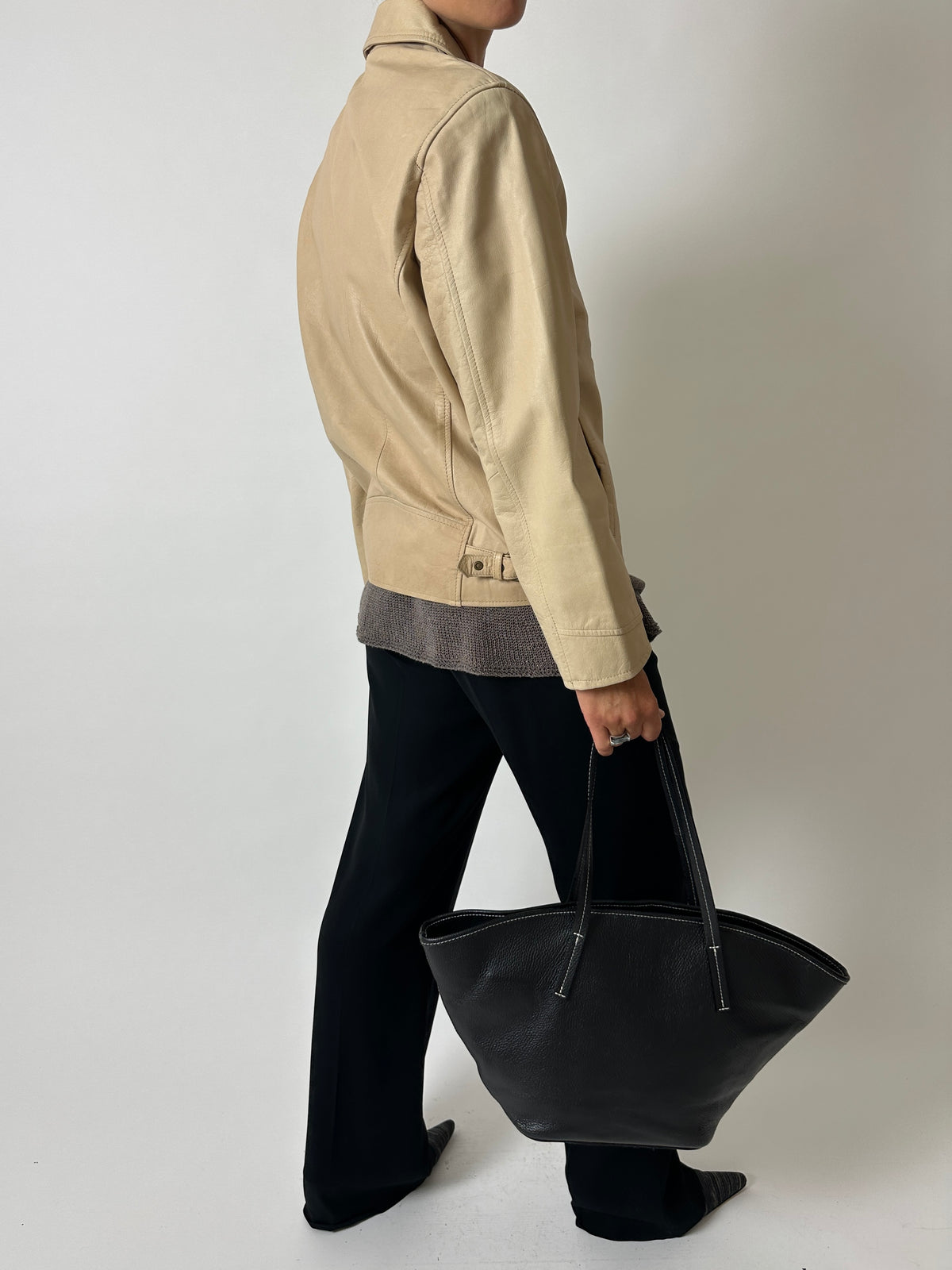 Minimalist leather jacket | Soft ecru