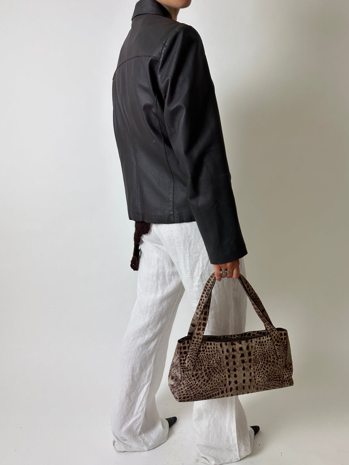 Croc embossed leather bag | Brown