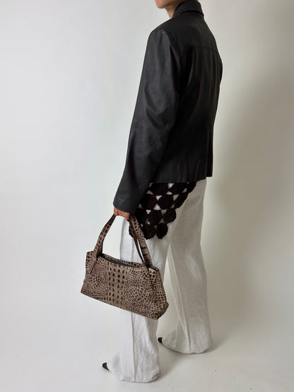 Croc embossed leather bag | Brown