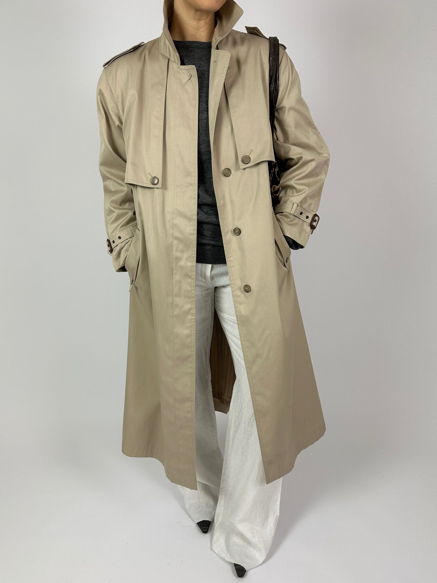 Long trench coat | Soft beige