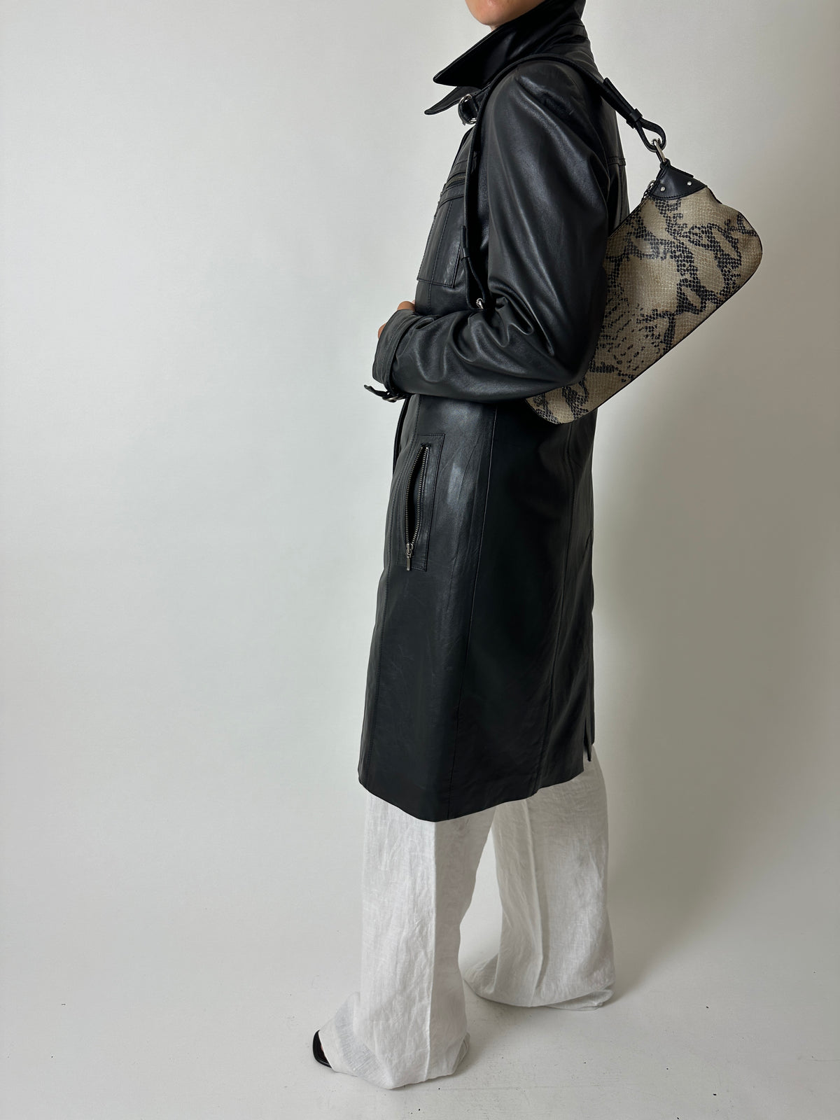 Long leather coat | Black