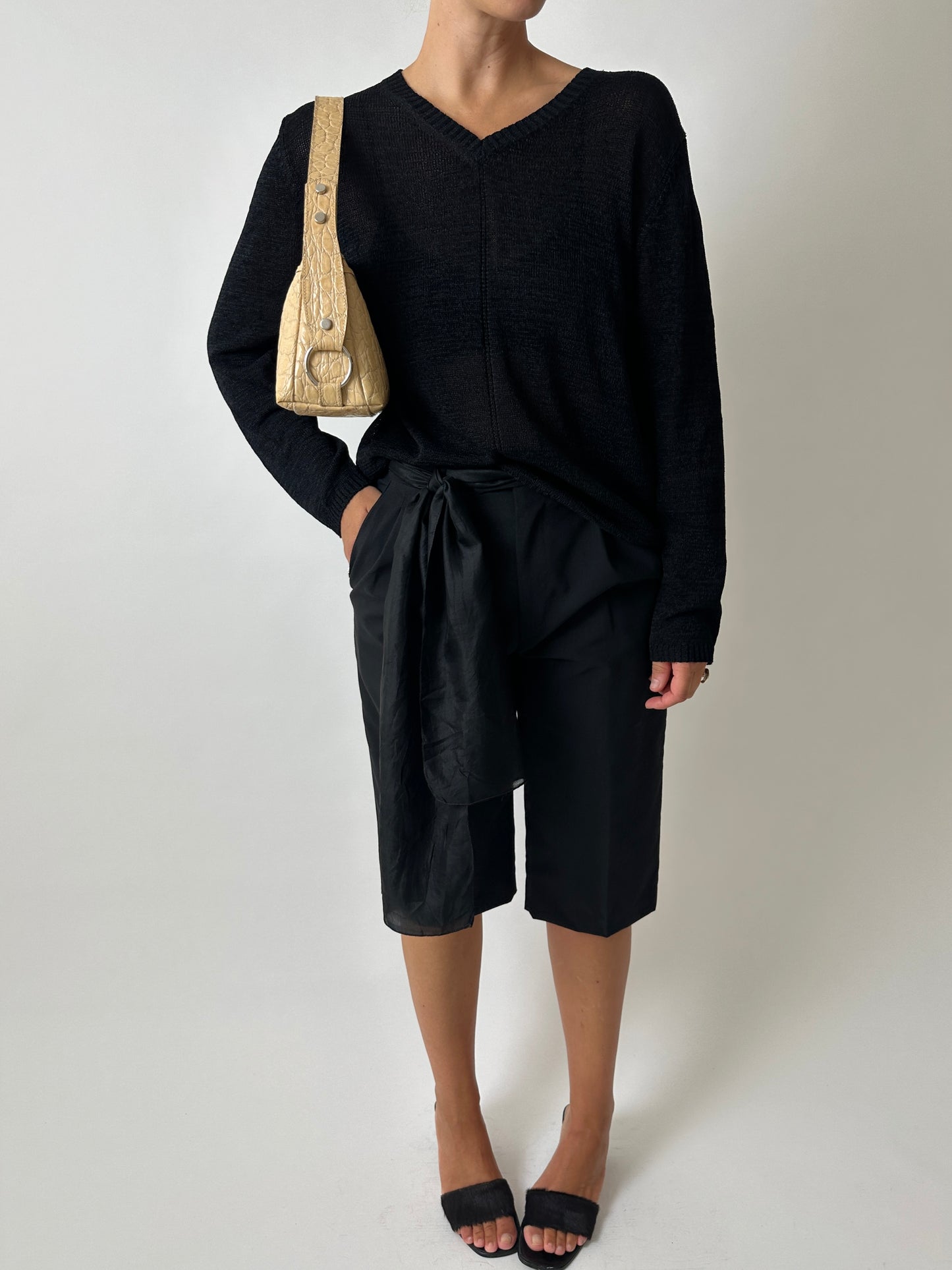 Knitted sweater | Black