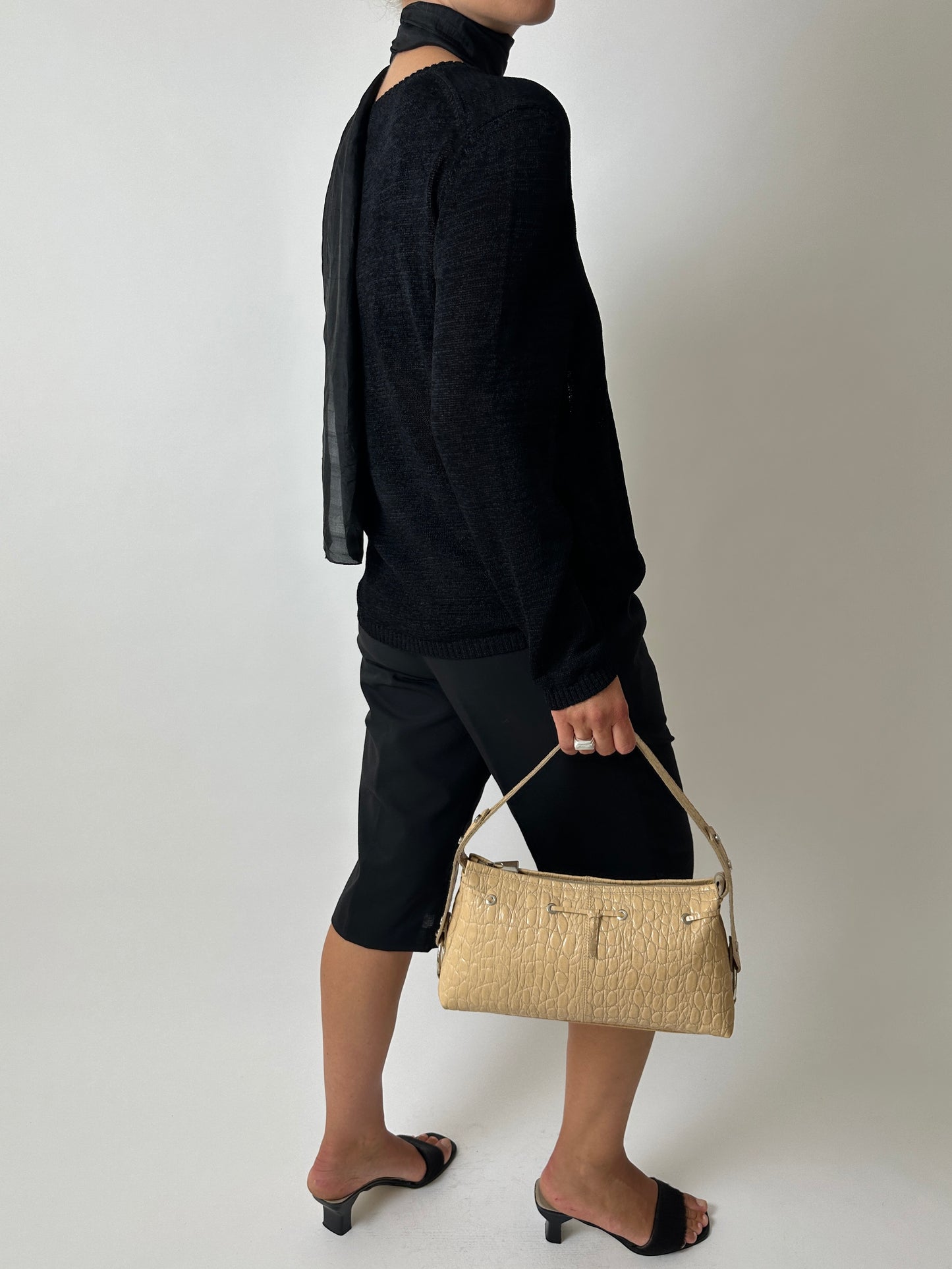 Knitted sweater | Black
