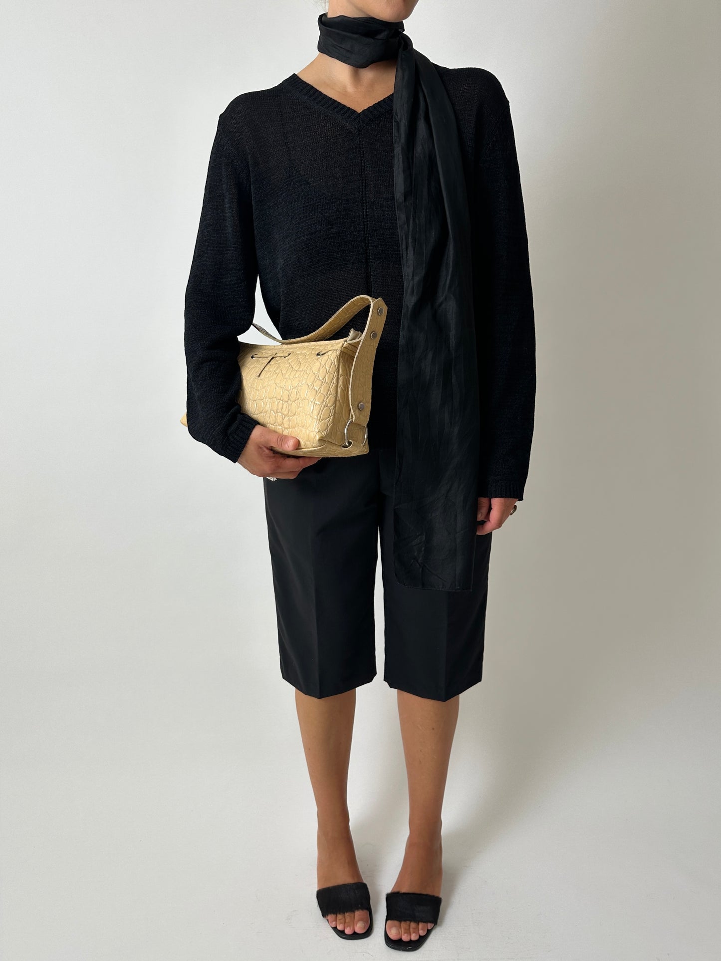 Knitted sweater | Black