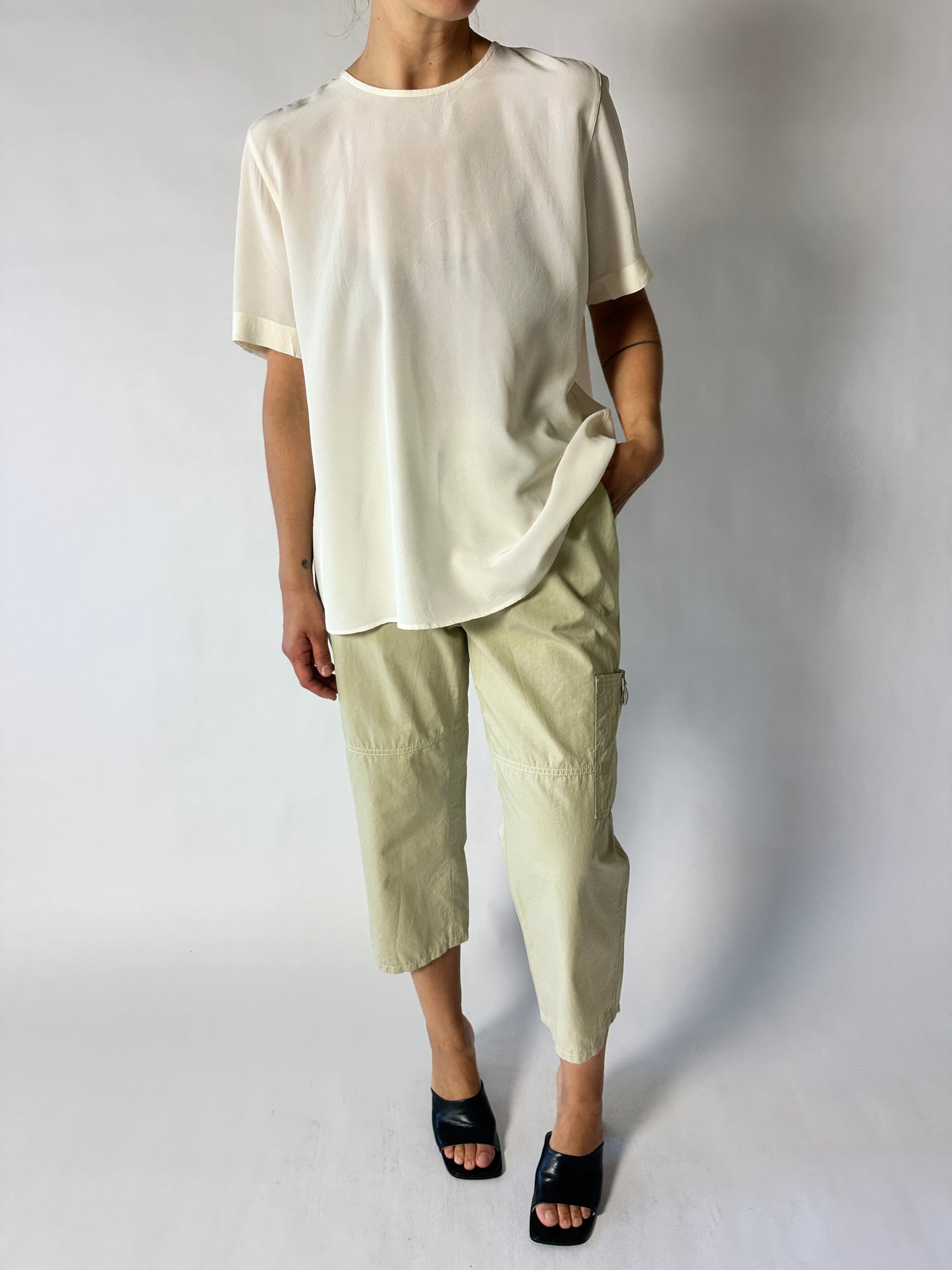 Cropped trousers | Soft beige