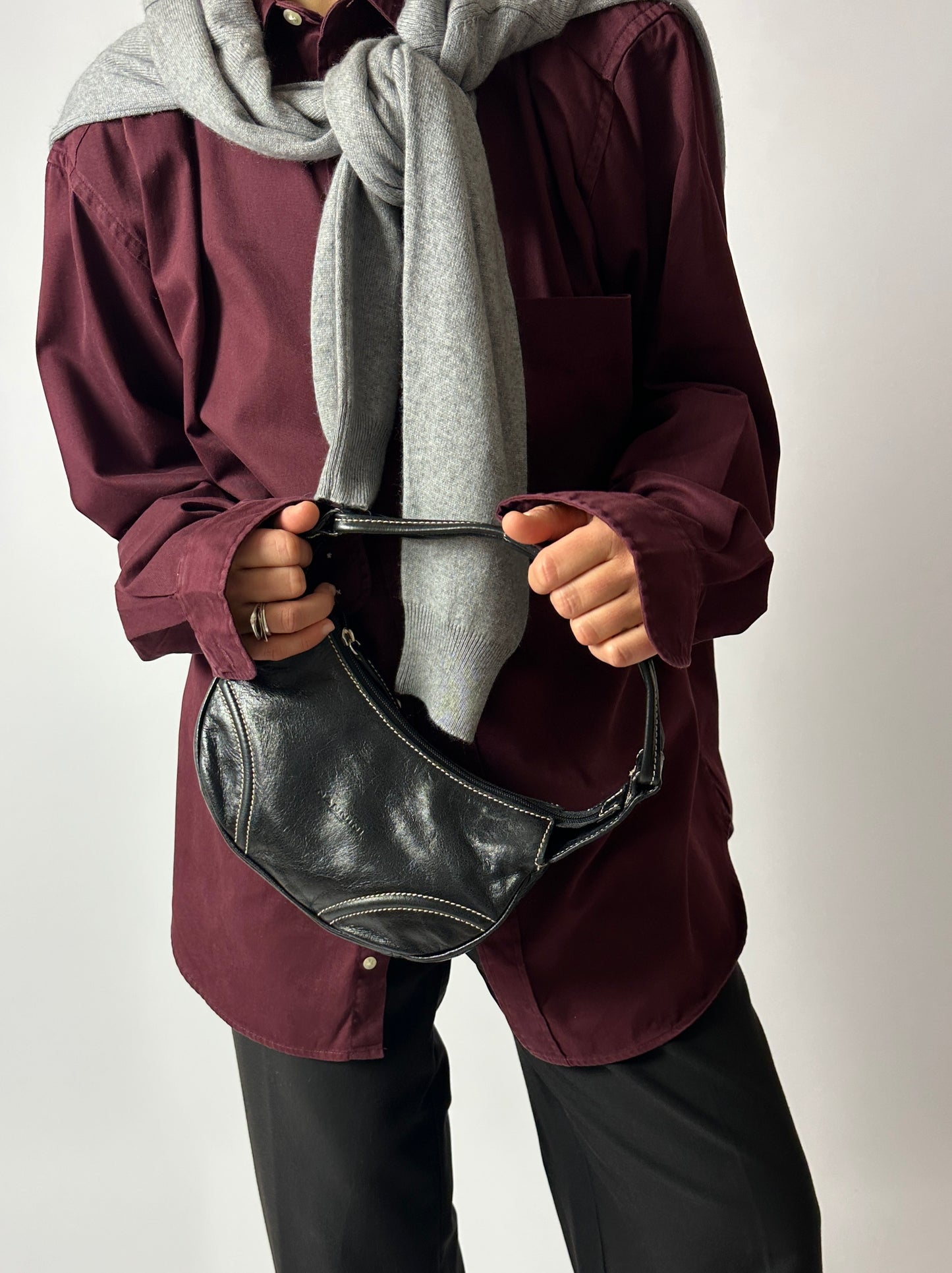 Leather shoulder bag | Black