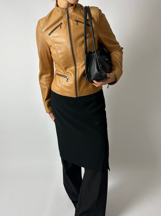 Lace-up detailed skirt | Black