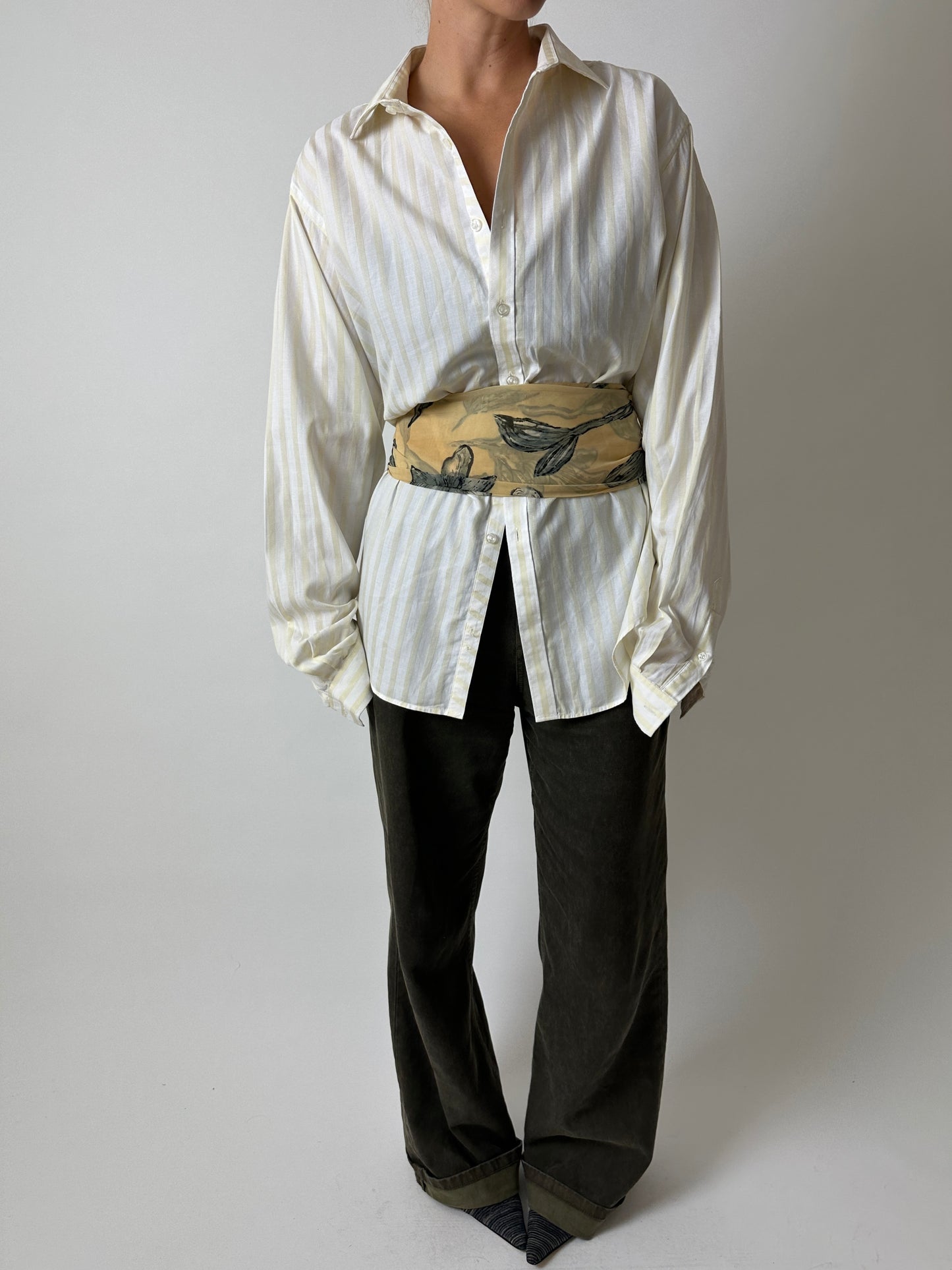 Sheer floral scarf | Butter / grey