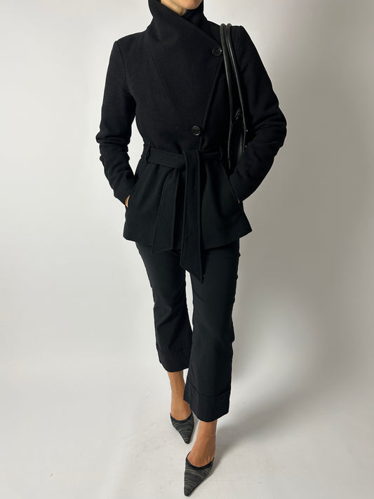 Fitted belted jacket | Black